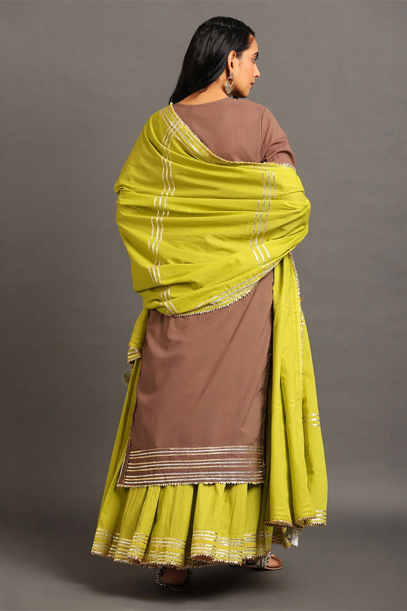 Kaynaat Kurta Ghaghri Set - CiceroniKurta Set, Festive WearOmaana