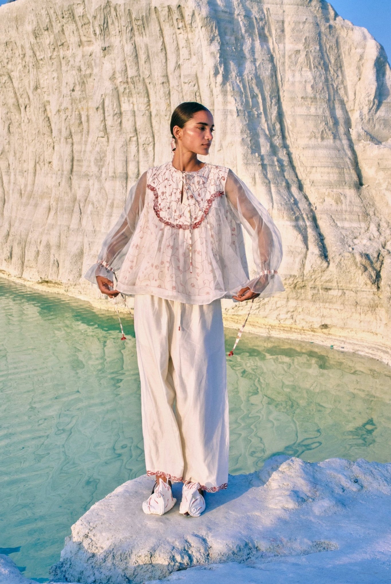 Khin Yoke Top - CiceroniTopsAhmev