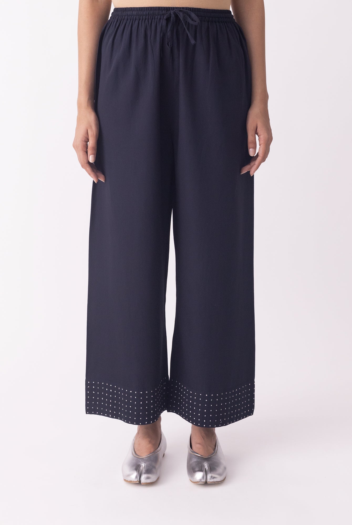 Kiku Pyjama - CiceroniPantsShades of India