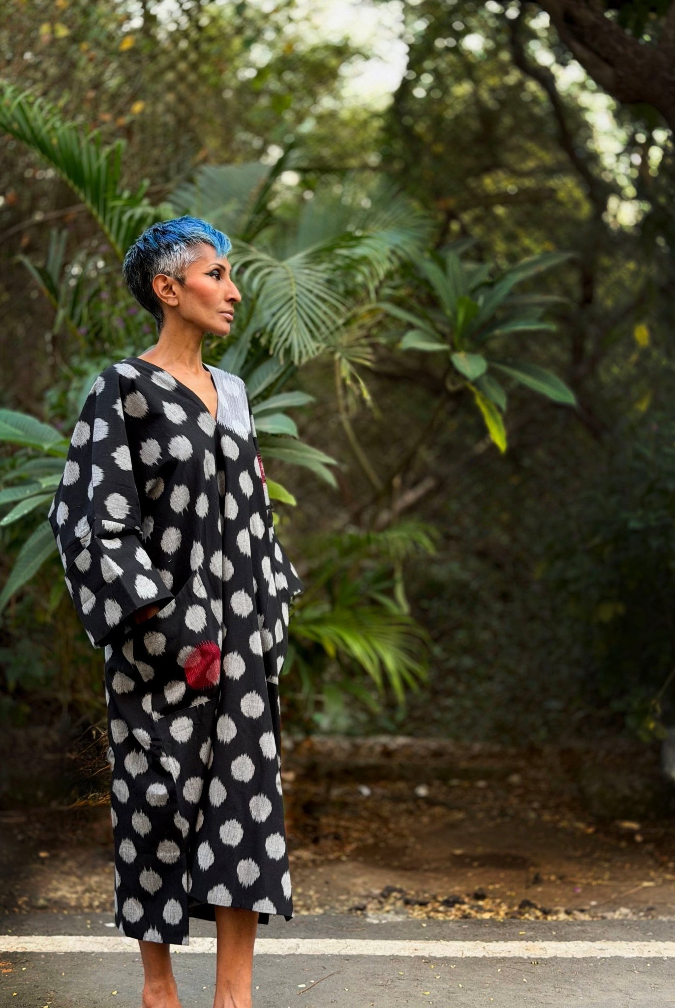 Kimono Tunic in Black Ikat - CiceroniTunicsChiu