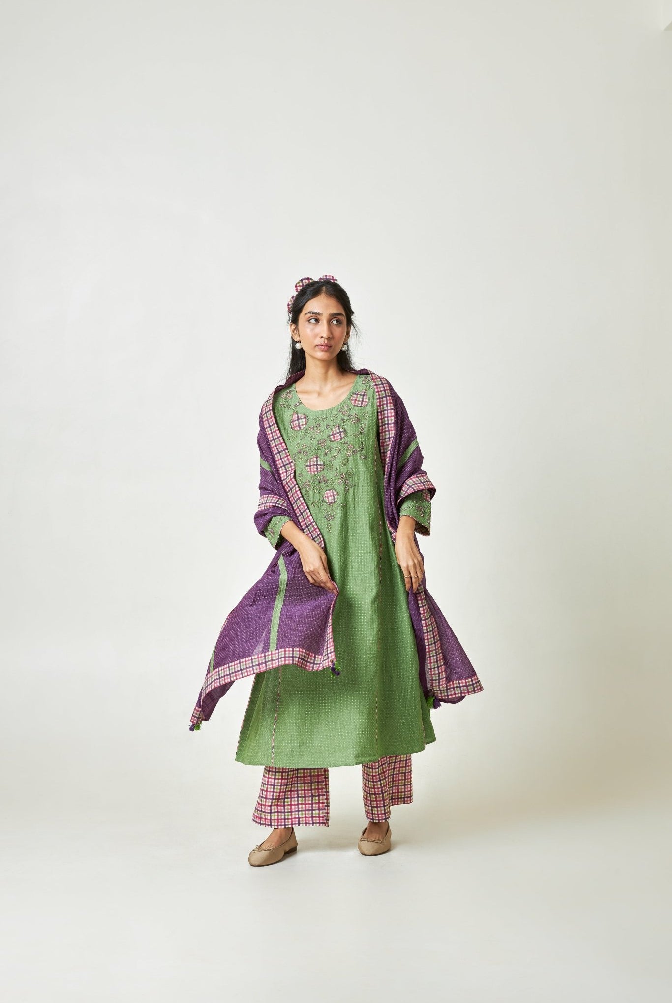 Kiwi Mist Embroidered Kurta Set with Dupatta - CiceroniKurta SetPants and Pajamas