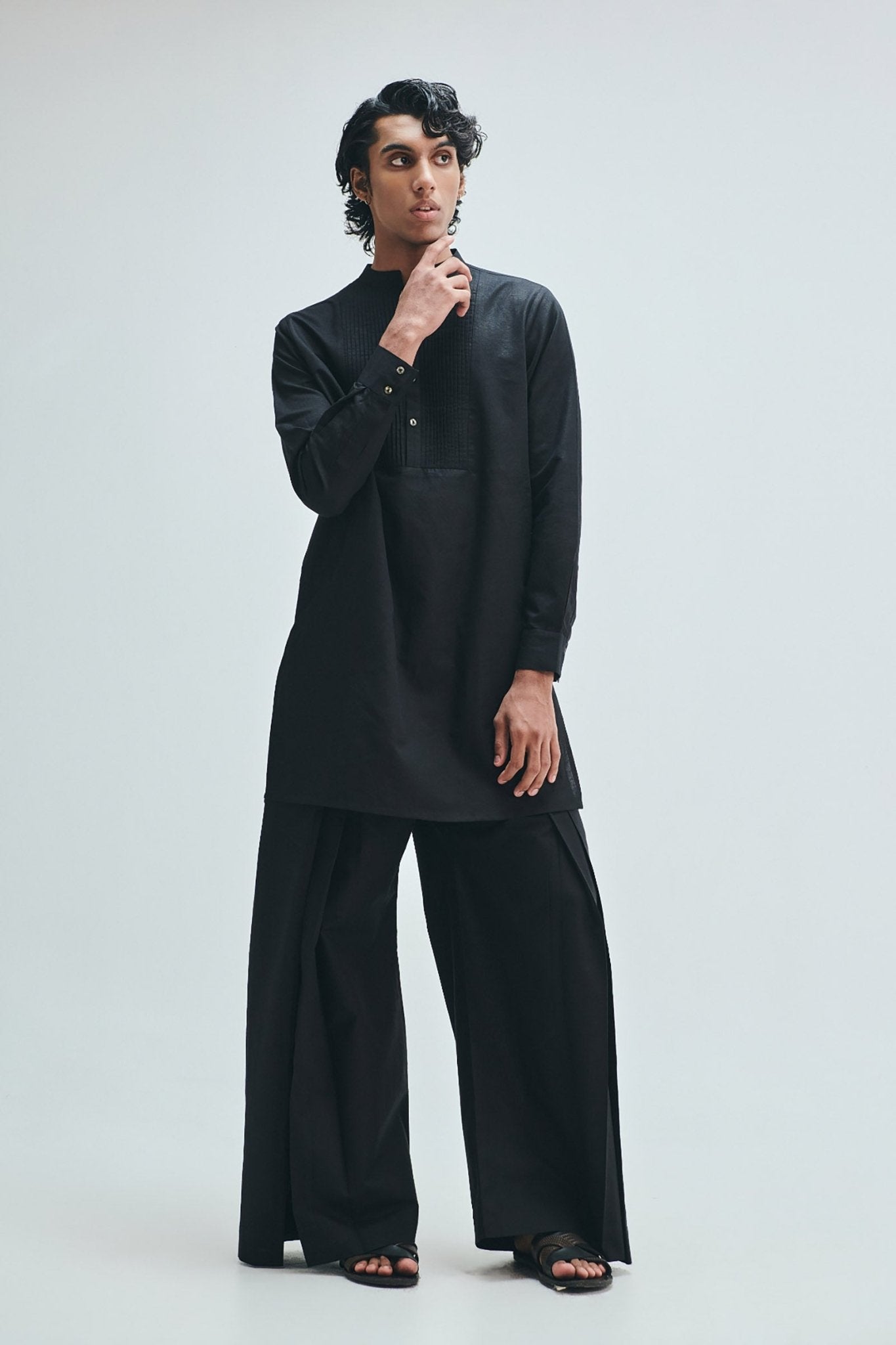 Kohl Co-Linen Men's Pleated Yoke Kurta Set - CiceroniKurta SetSaphed