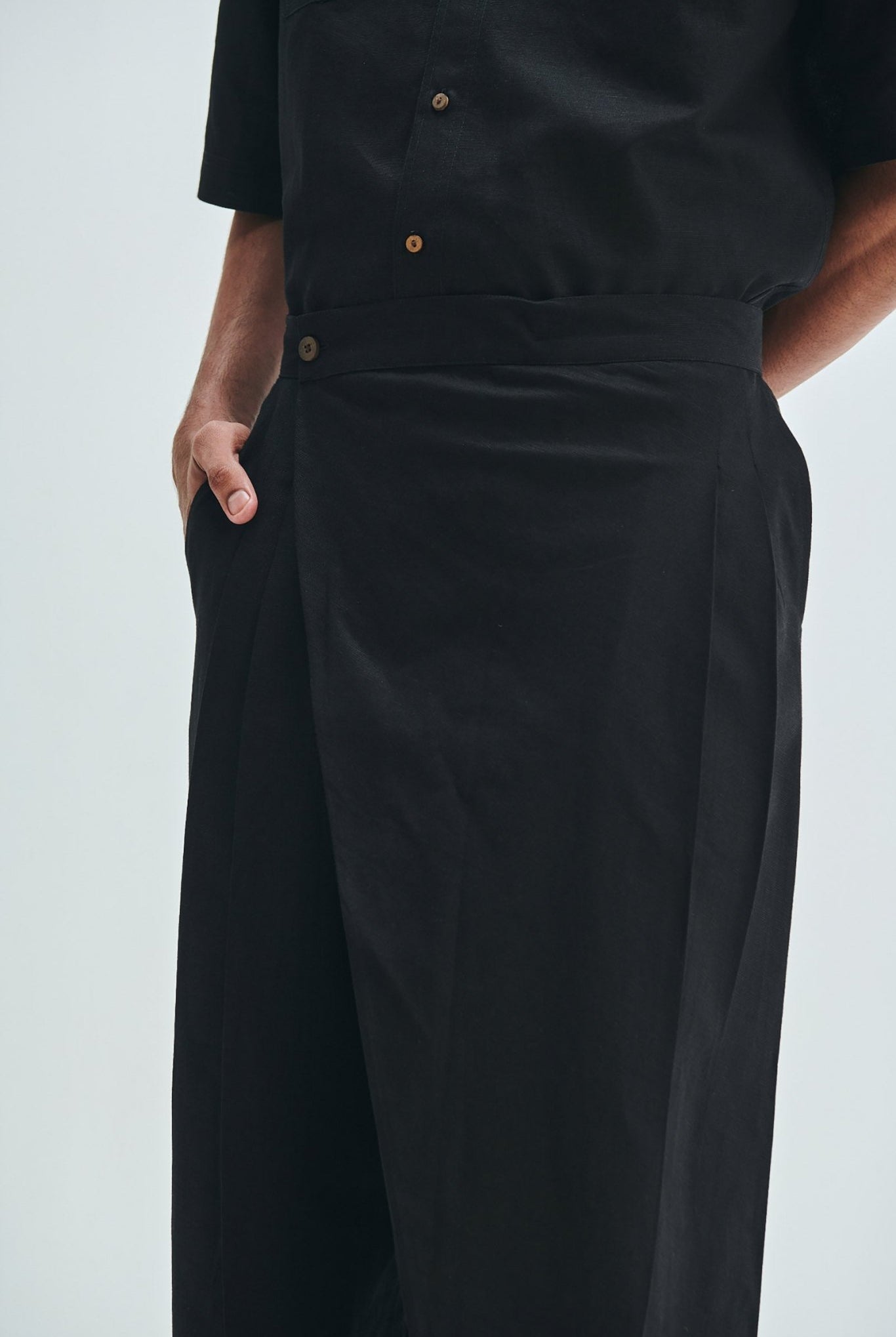 Kohl Co-Linen Men's Wrap Trousers - CiceroniTrousersSaphed