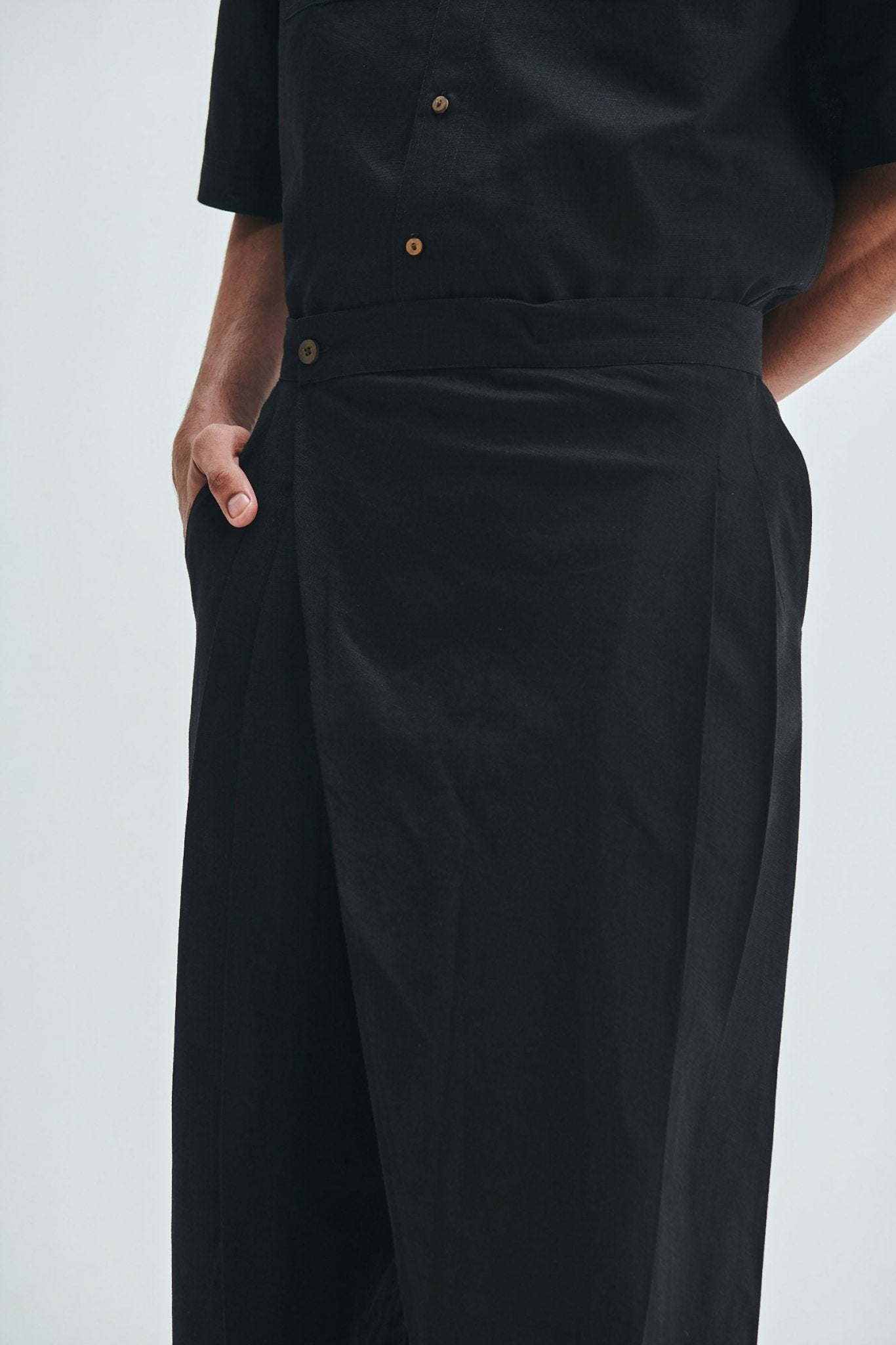 Kohl Co-Linen Men's Wrap Trousers - CiceroniTrousersSaphed