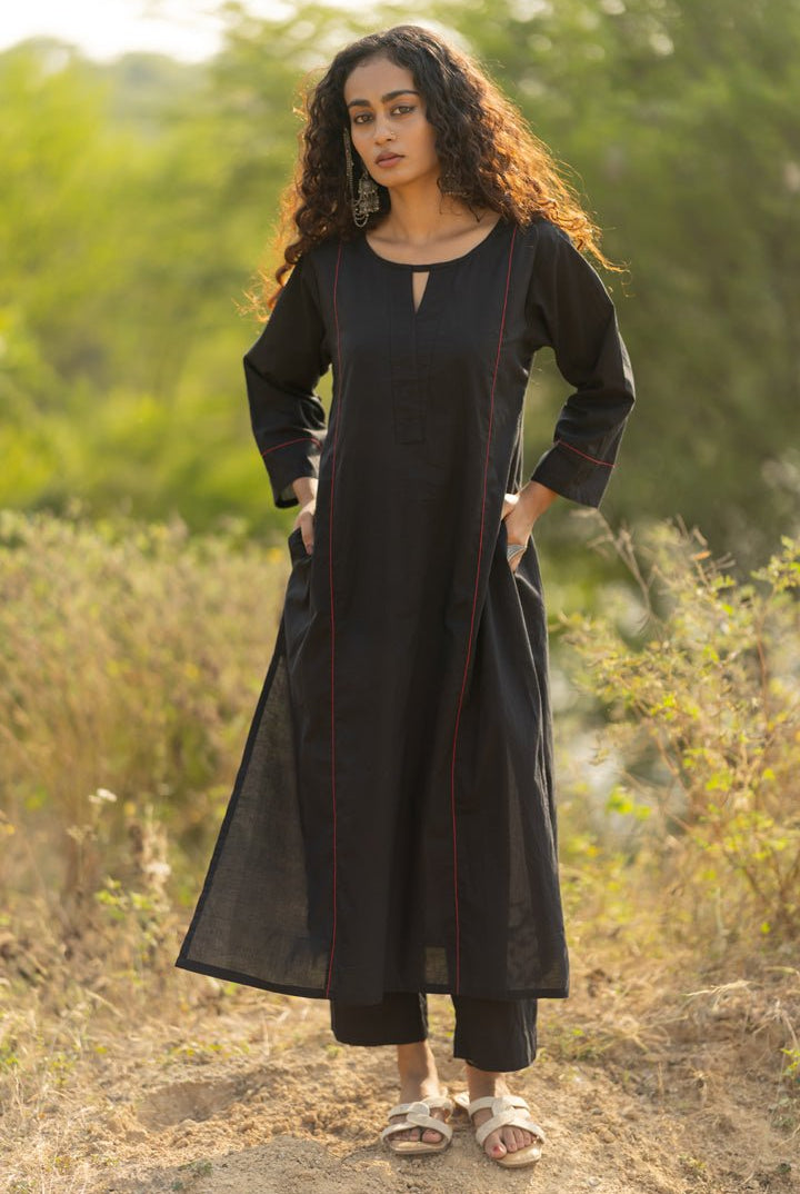 Kuro Kurta Set with Dupatta - CiceroniKurta Set, Everyday WearMaidaan