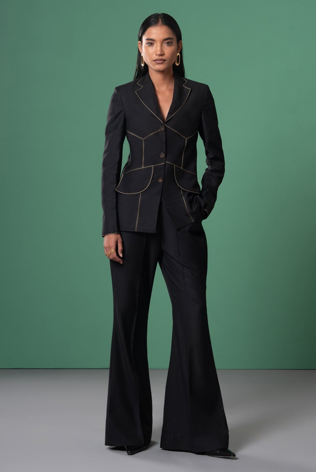 Kuro Panelled Blazer - CiceroniBlazersAdvait