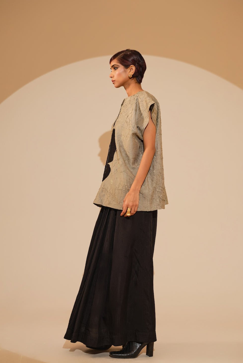 Lane Top - Taupe and Black - CiceroniTopsStoique