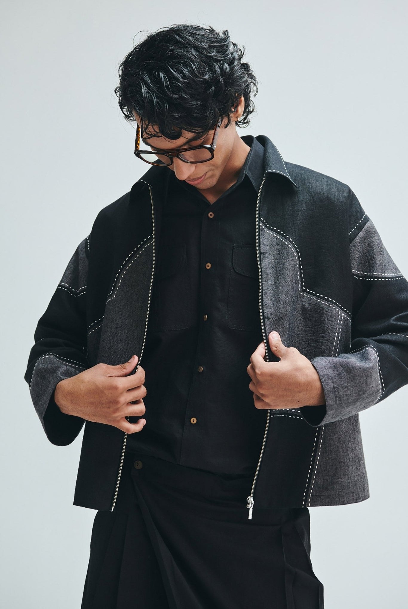 Linen Kantha Men’s Applique Panelled Jacket - CiceroniJacketSaphed