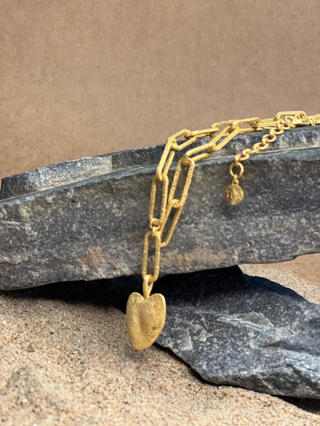 Linked Amour Drop Necklace - CiceroniNeckpieceThe Loom Art