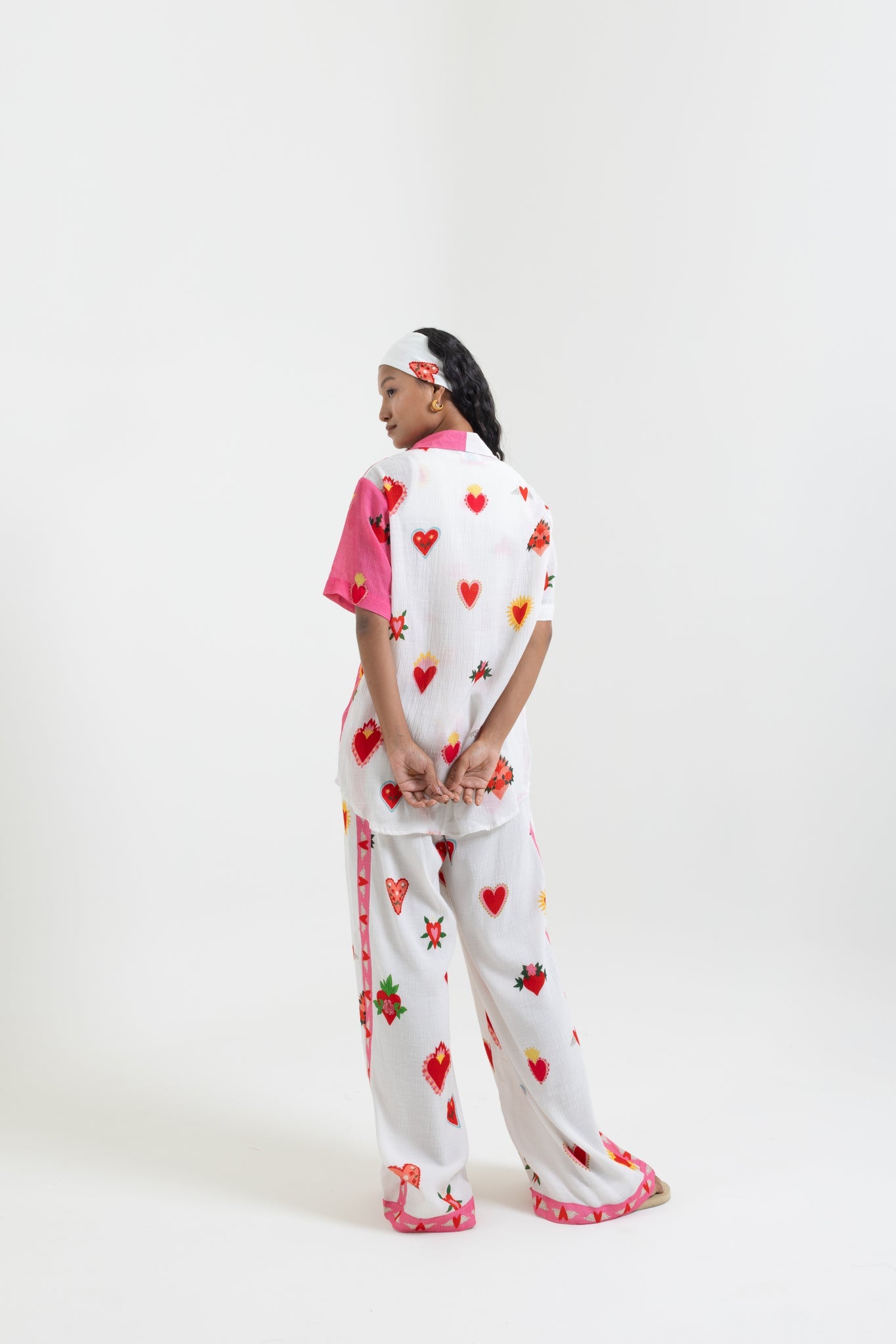 Love Me Unisex Shirt - CiceroniUnisex ShirtsLabel Sugar