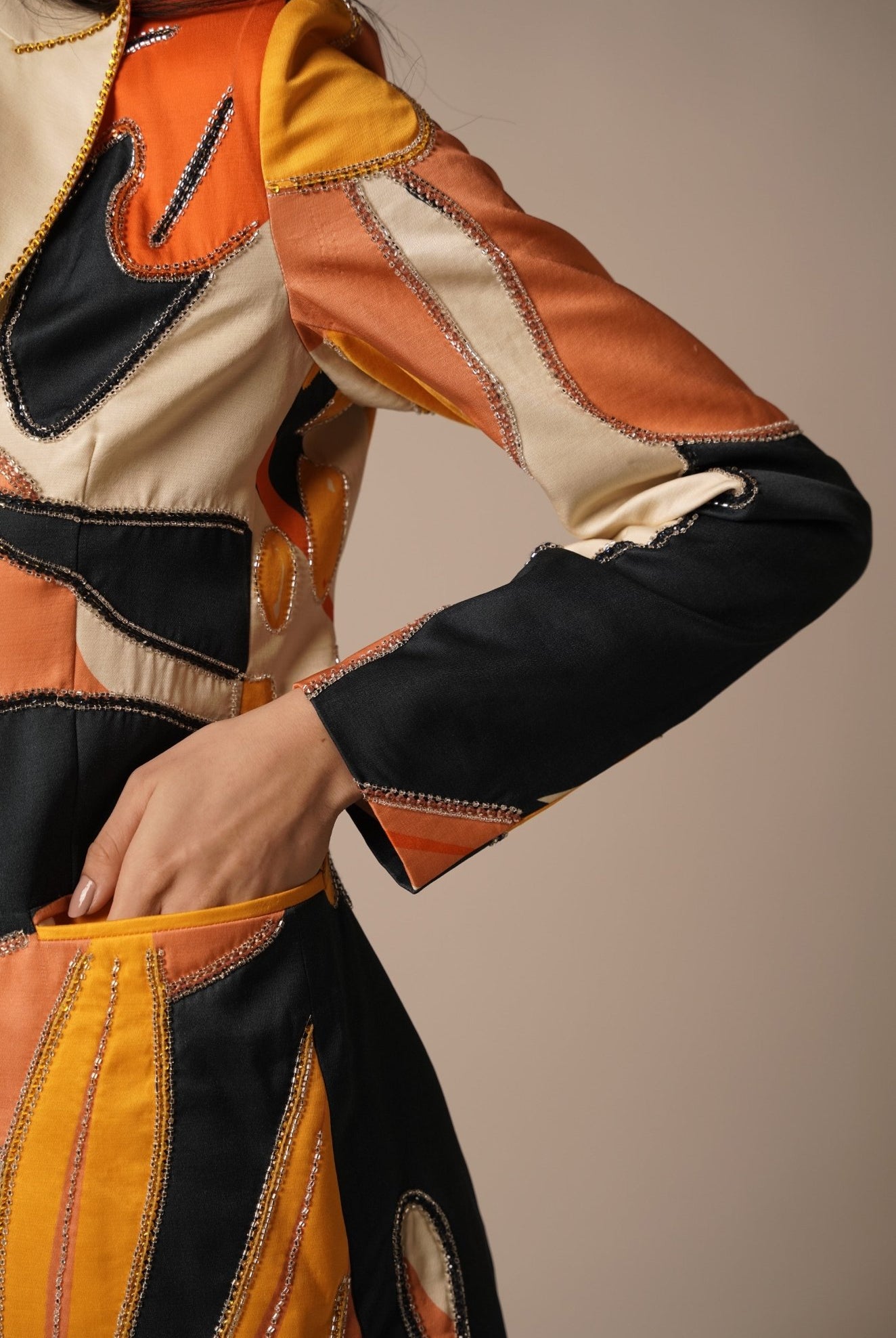 Luna Embroidered Blazer - CiceroniBlazersAdvait