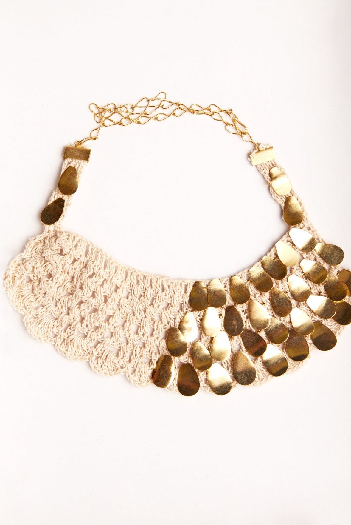 Macramé Neckpiece - CiceroniNeckpieceZaza by Somya