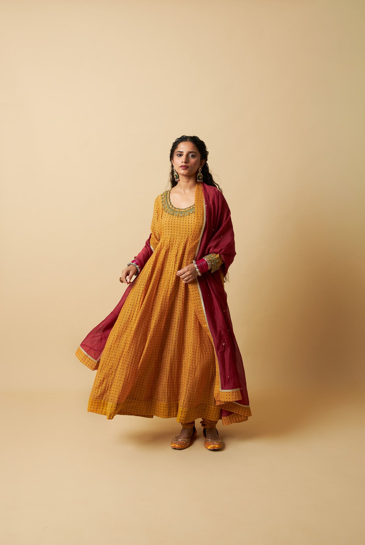 Madhubala Embroidered Kurta Set- Set of 3 - CiceroniKurta Set, Festive WearPants and Pajamas