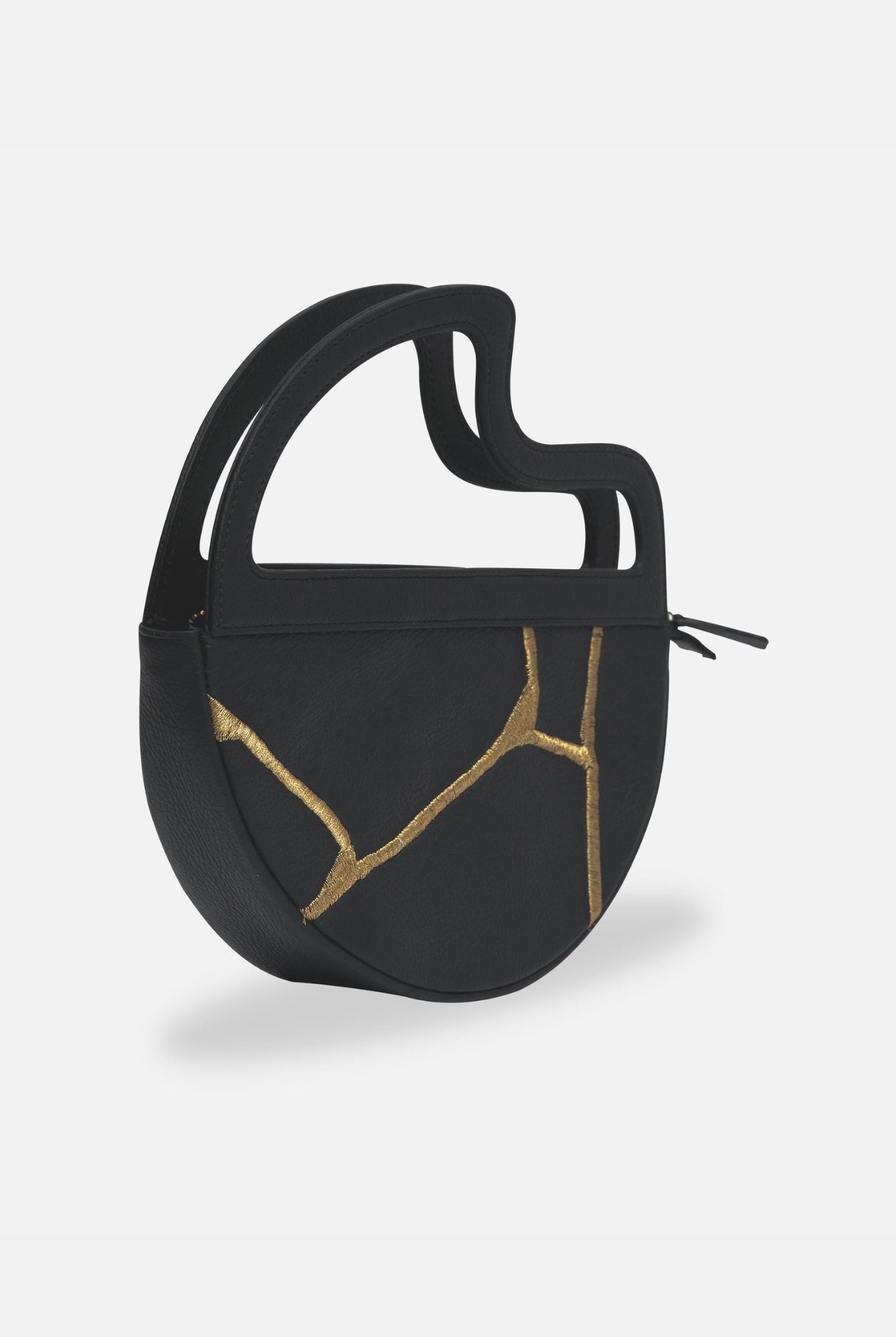 Maeve Crescent Clutch in Black - CiceroniClutchEconock