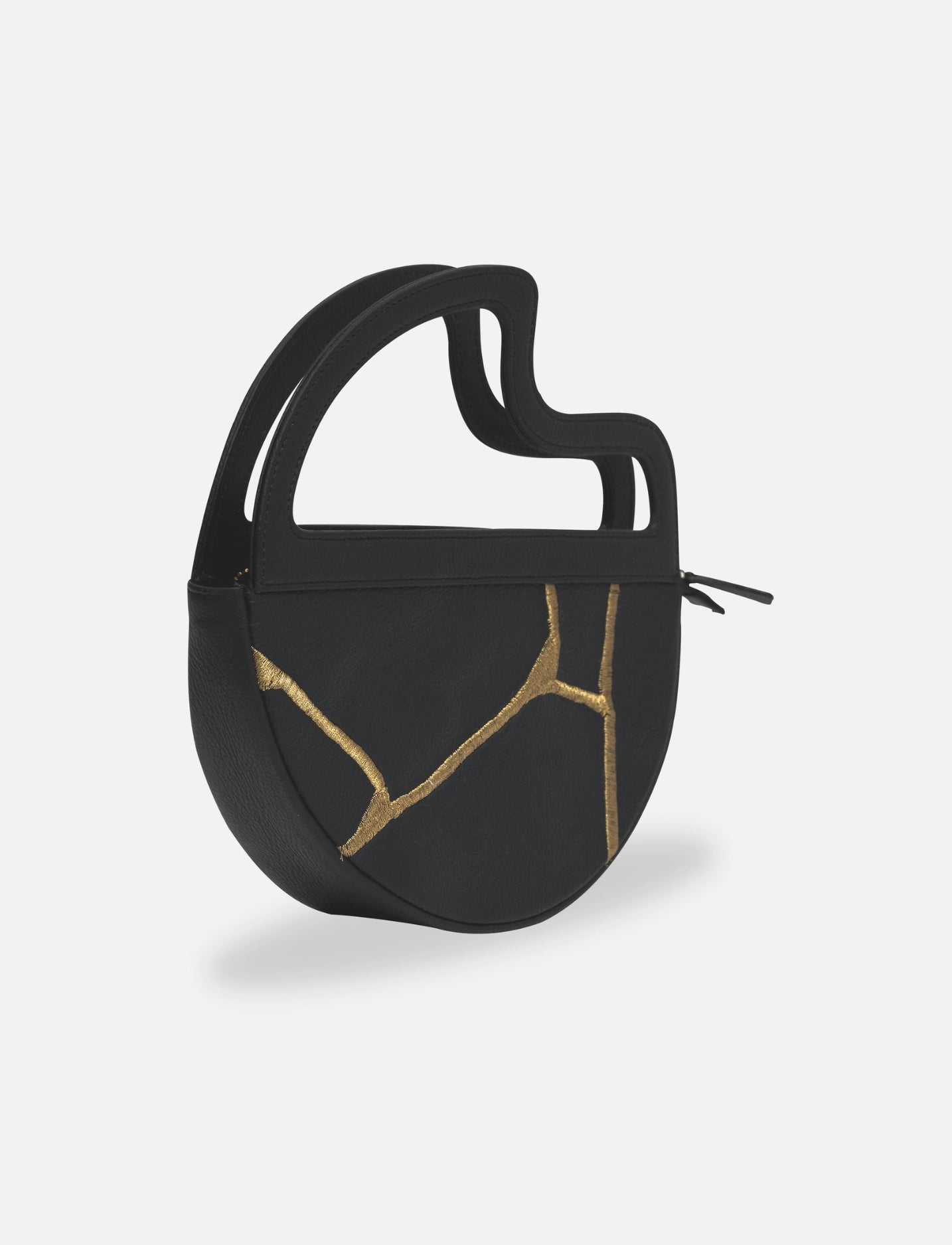 Maeve Crescent Clutch in Black - CiceroniClutchEconock