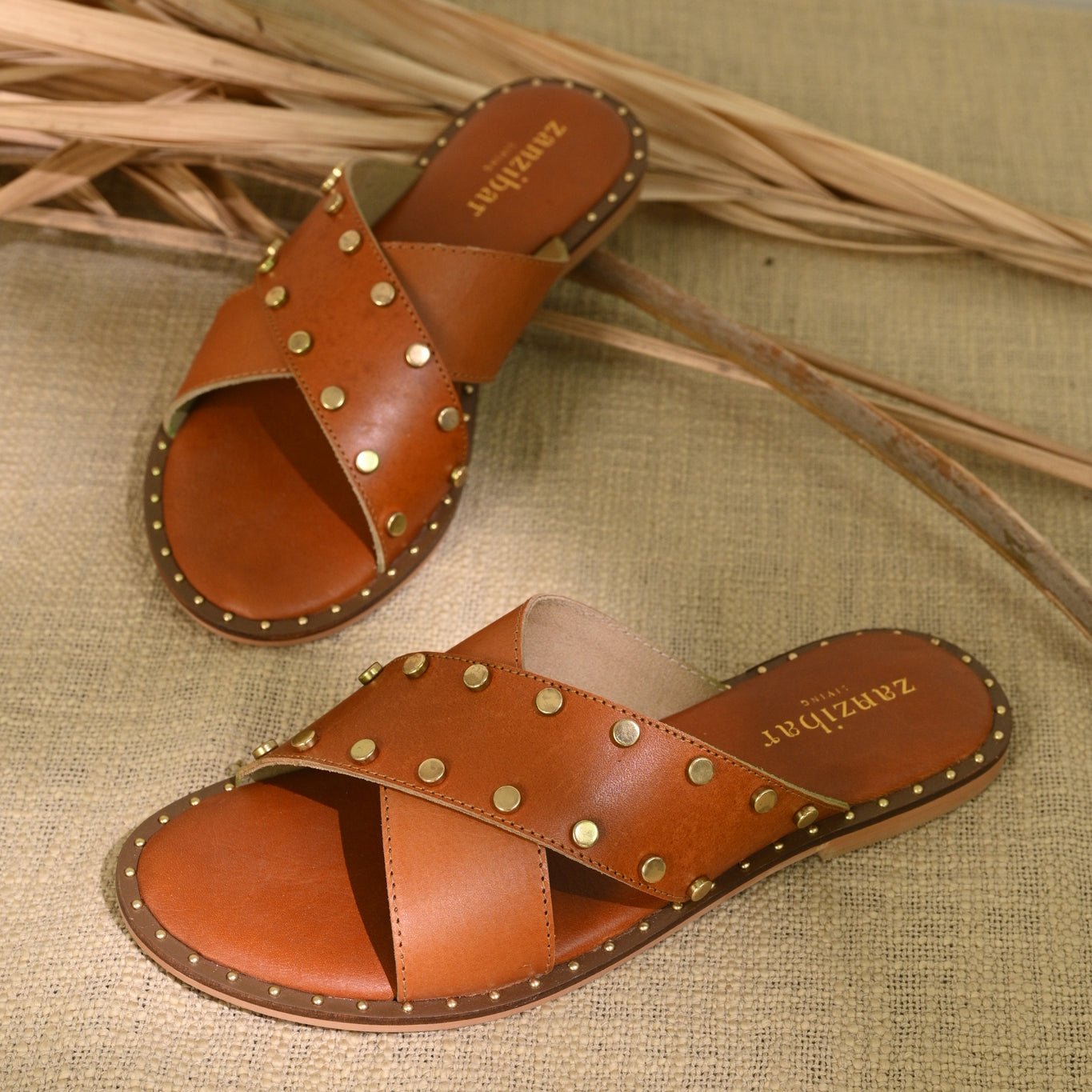 Marlborough Rivet - Tan - CiceroniFlatsZanzibar Living