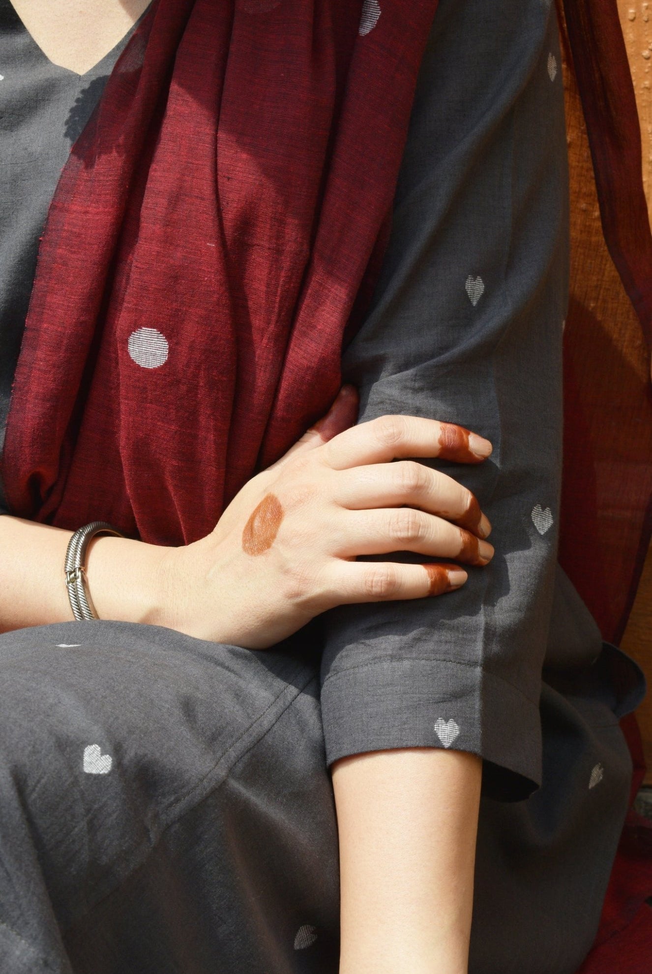 Maroon Handwoven Jamdani Dupatta - CiceroniDupattaHouse of Moxa