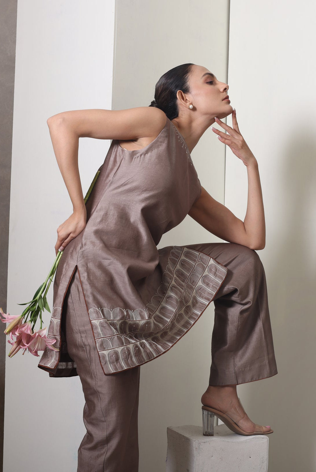 Mehraab Outfit - CiceroniKurta Set, Festive WearChokhi Chorri