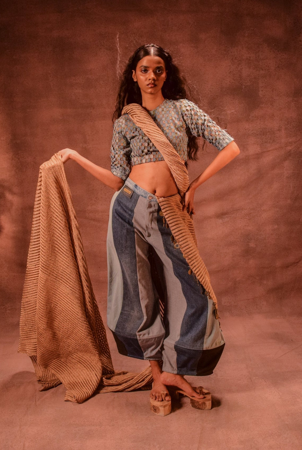 Metallic Knit Saree - CiceroniSareeAnam Husain