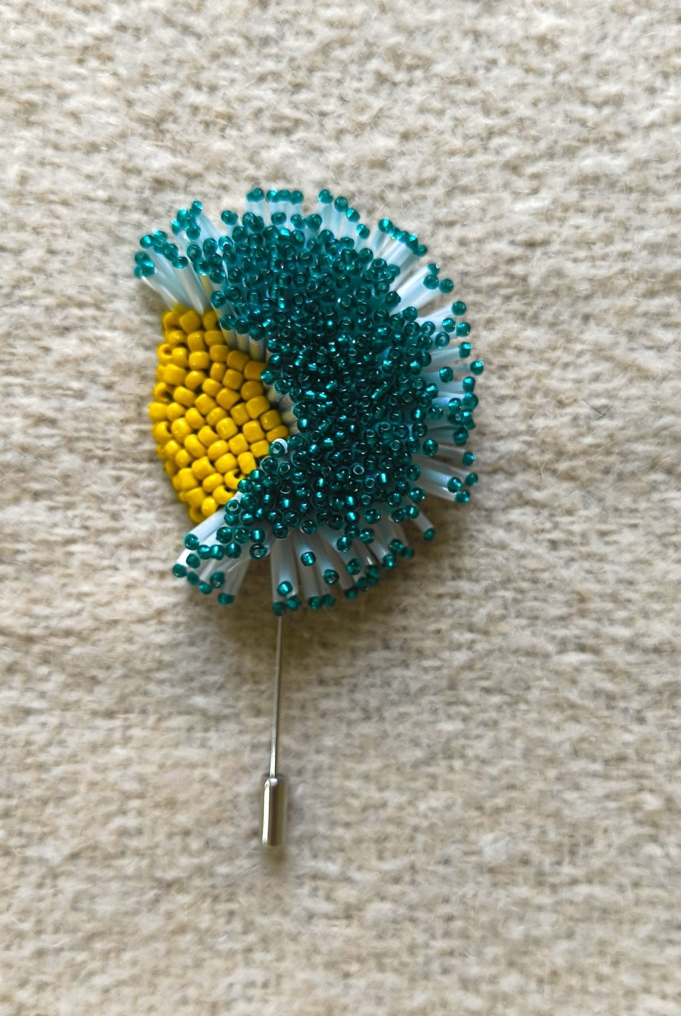 Midnight Bloom Brooch - Green - CiceroniBroochBandish