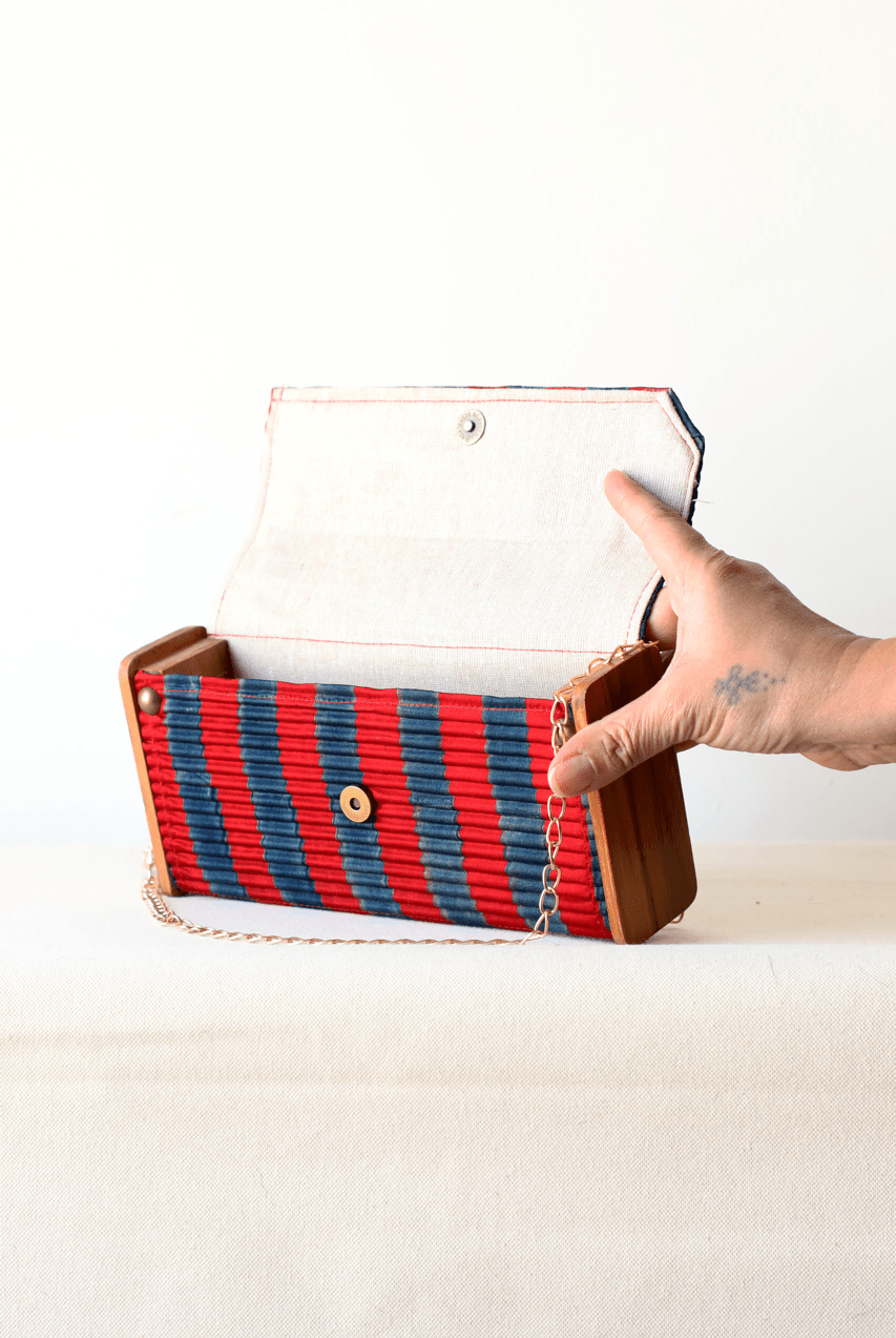 Mini - Seta Upcyled Clutch 2.0 - CiceroniBagsLukka Chuppi