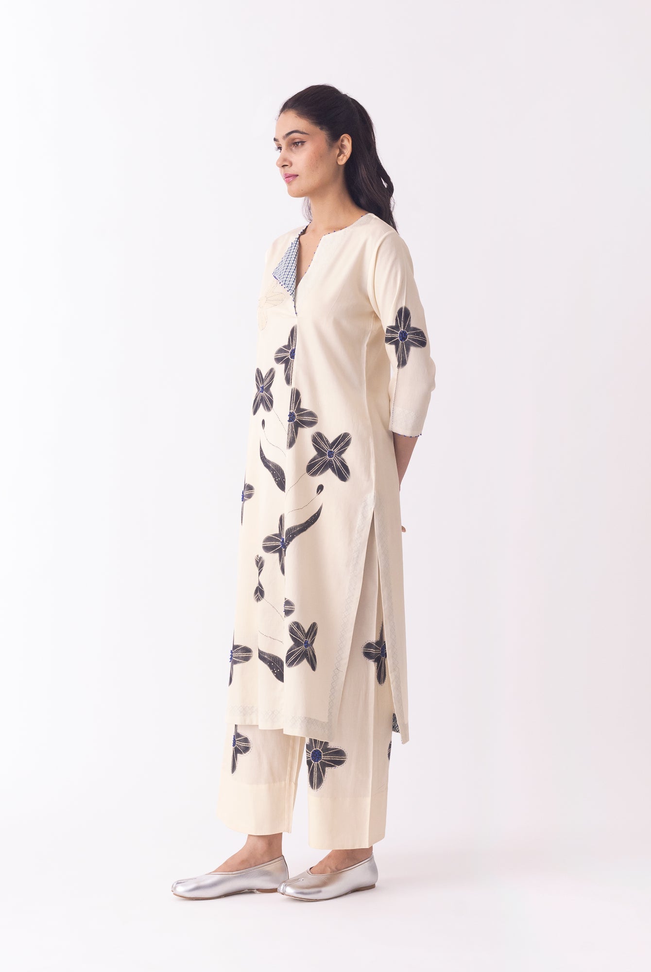 Misaki Kurta - CiceroniKaftanShades of India