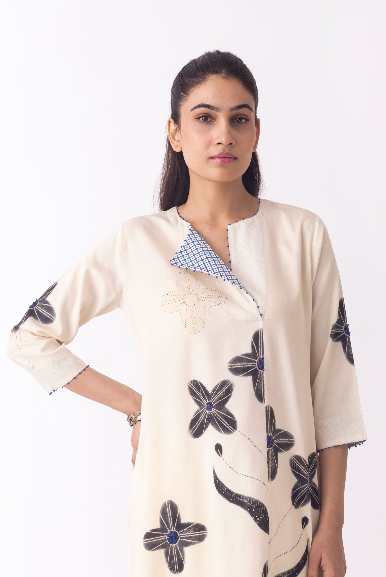 Misaki Kurta - CiceroniKaftanShades of India
