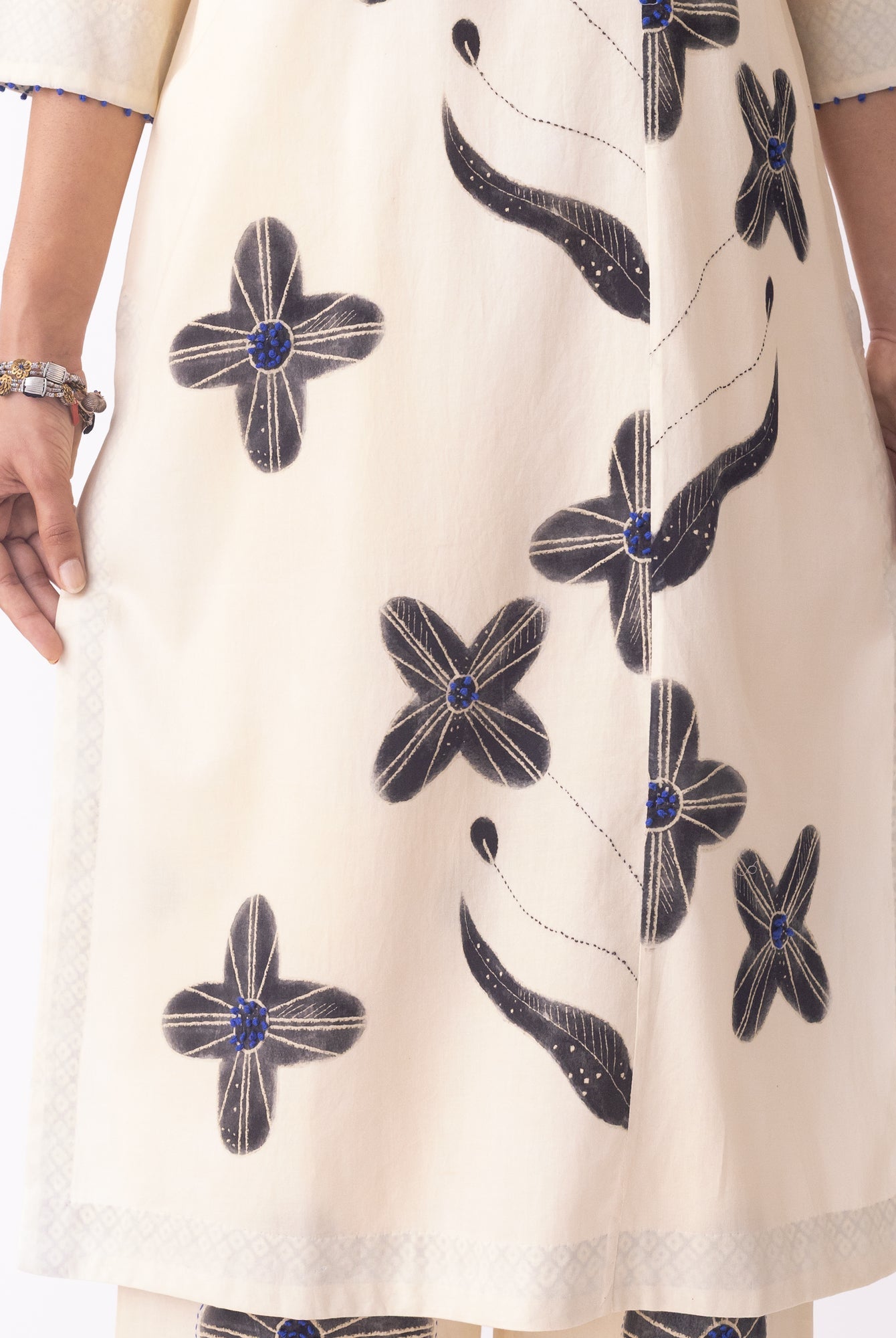 Misaki Kurta - CiceroniKaftanShades of India