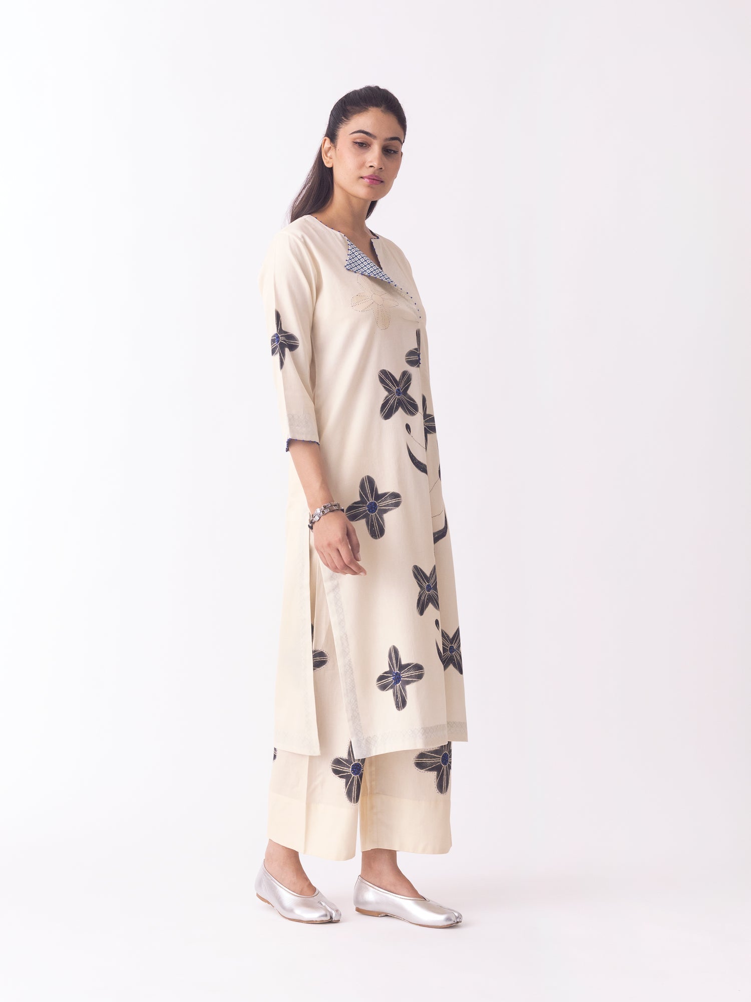 Misaki Kurta - CiceroniKaftanShades of India