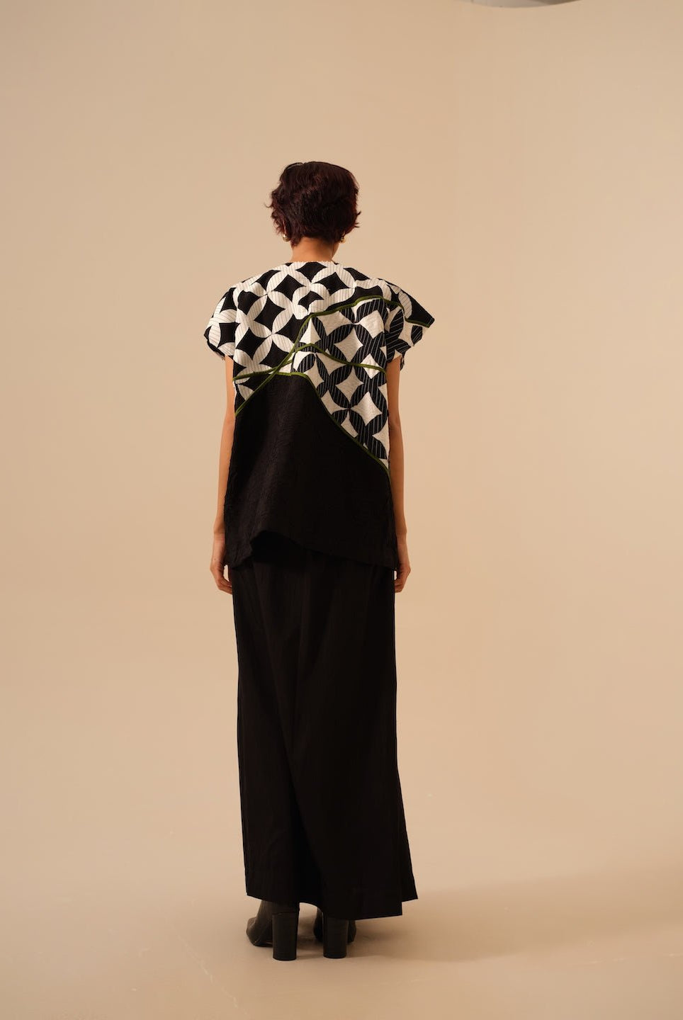 Mist Top - Black - CiceroniTopsStoique