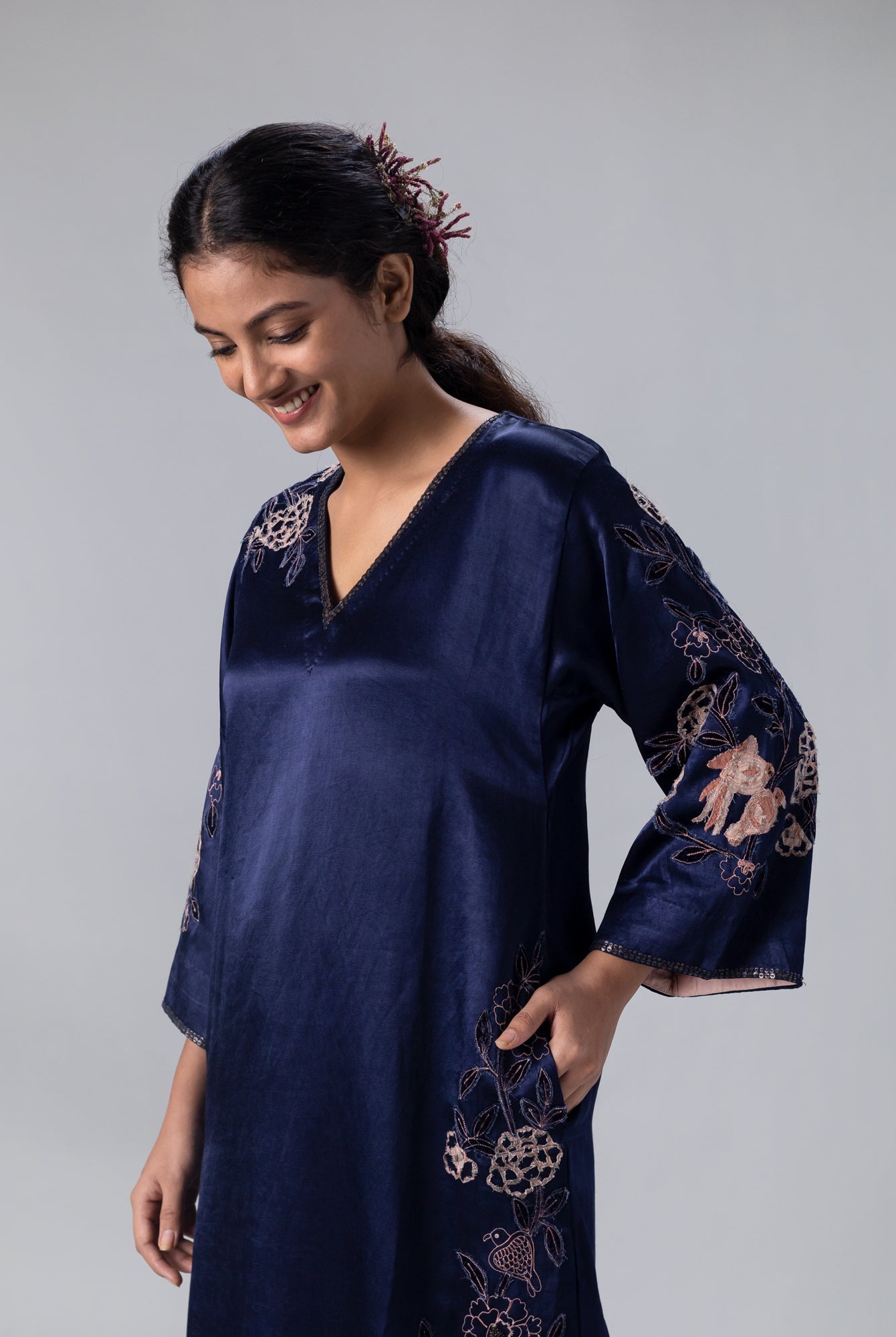 Mogra Navy Kurta - CiceroniKurtaShades of India
