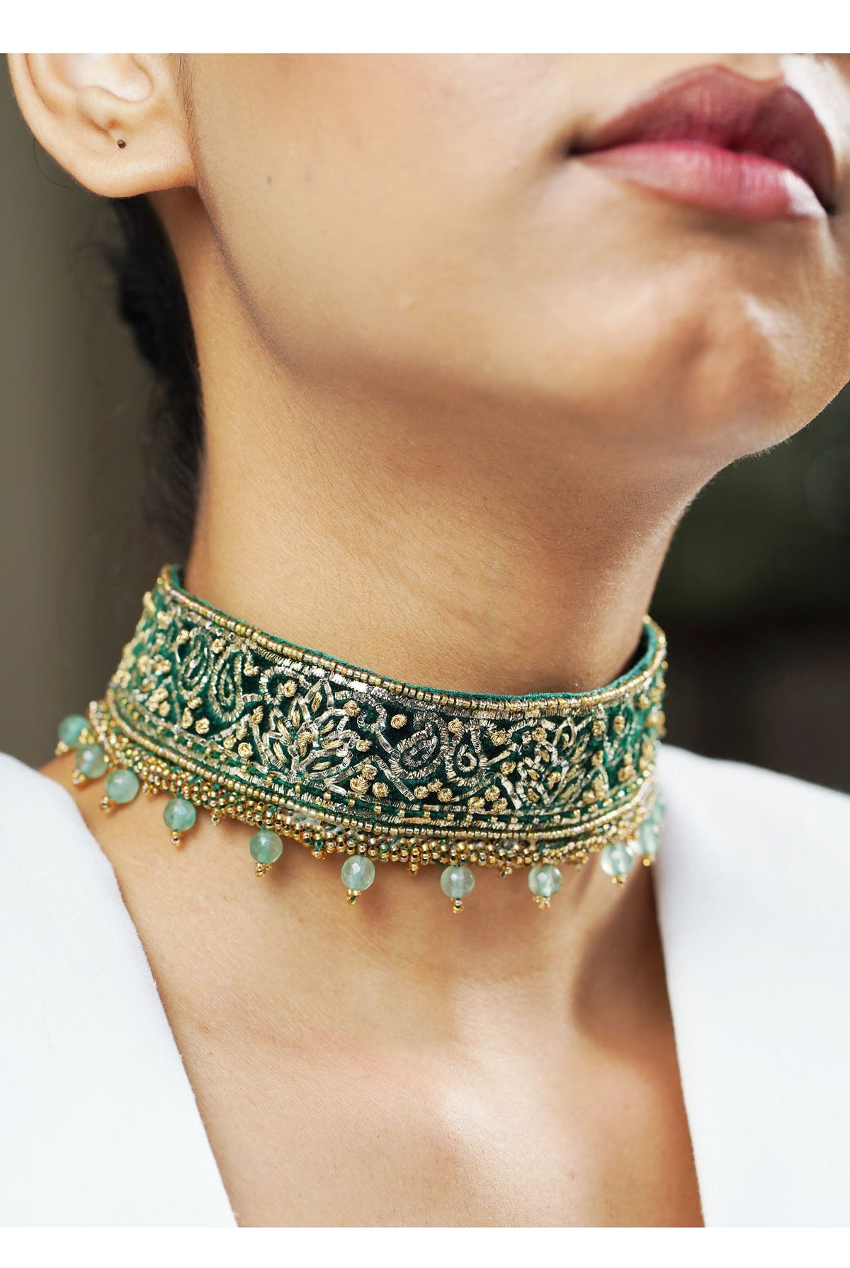Moirra – Amina, Emerald Green Velvet Choker - CiceroniNeckpieceMoirra
