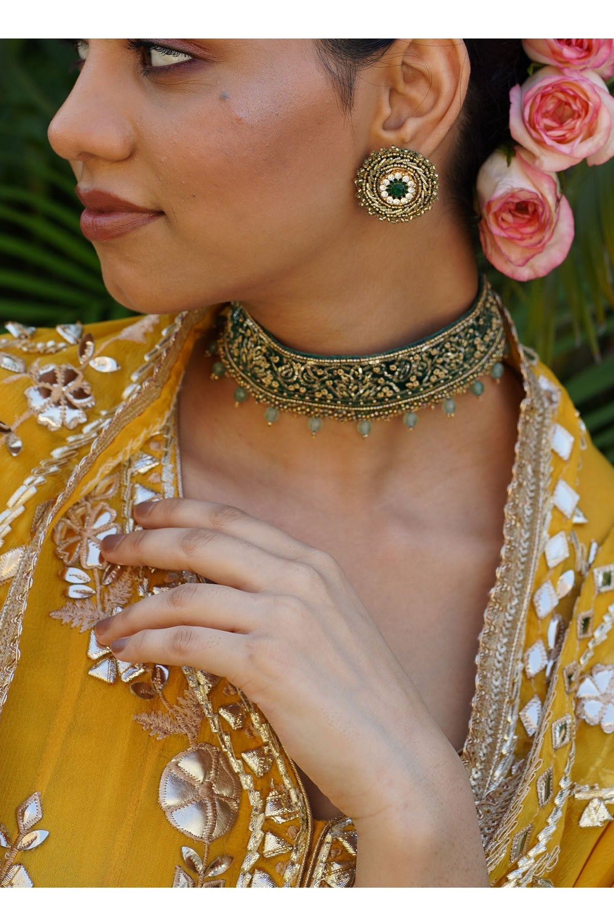 Moirra – Amina, Emerald Green Velvet Choker - CiceroniNeckpieceMoirra