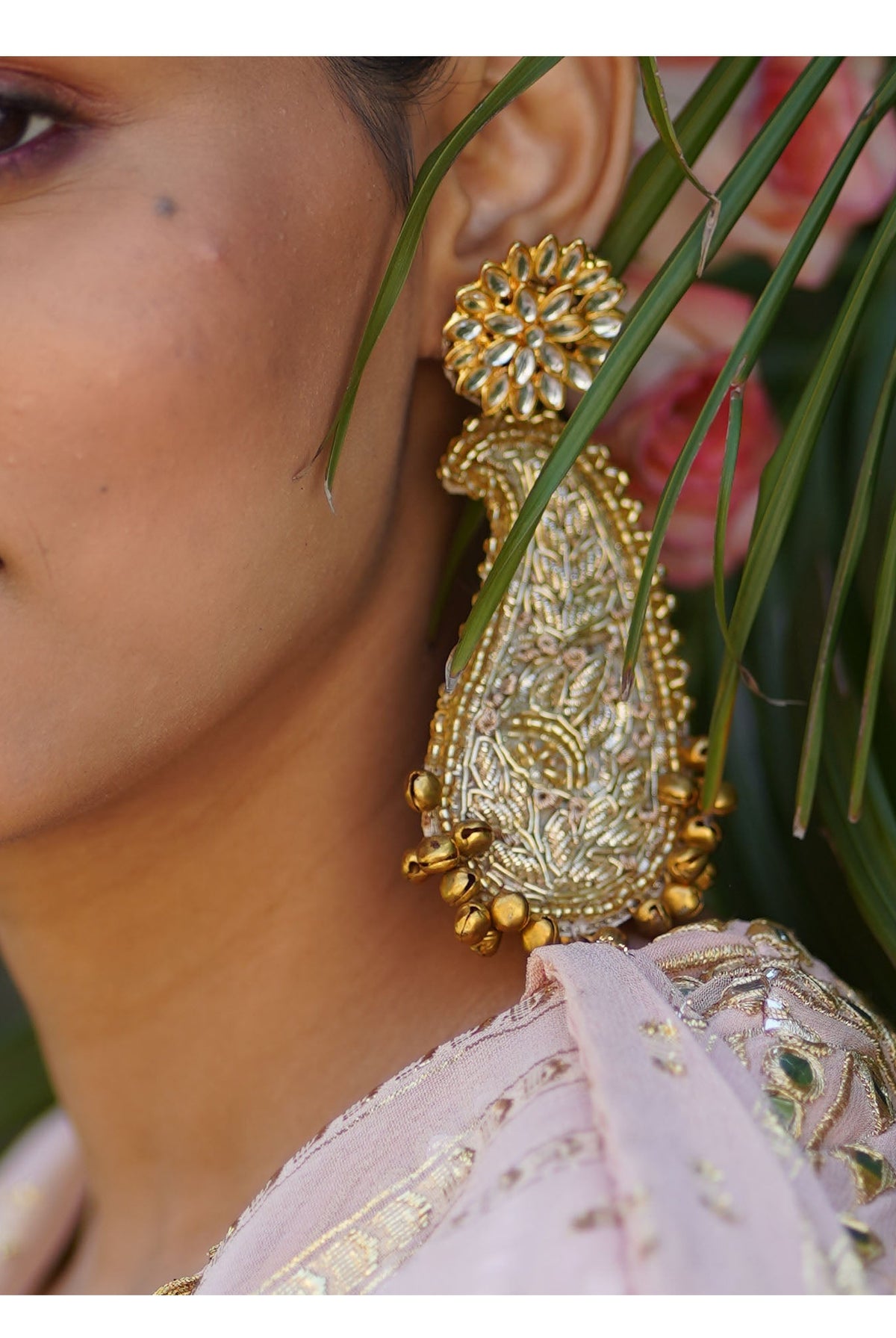 Moirra – Heer Earring, Creame and Gold Statement Earring - CiceroniEarringsMoirra