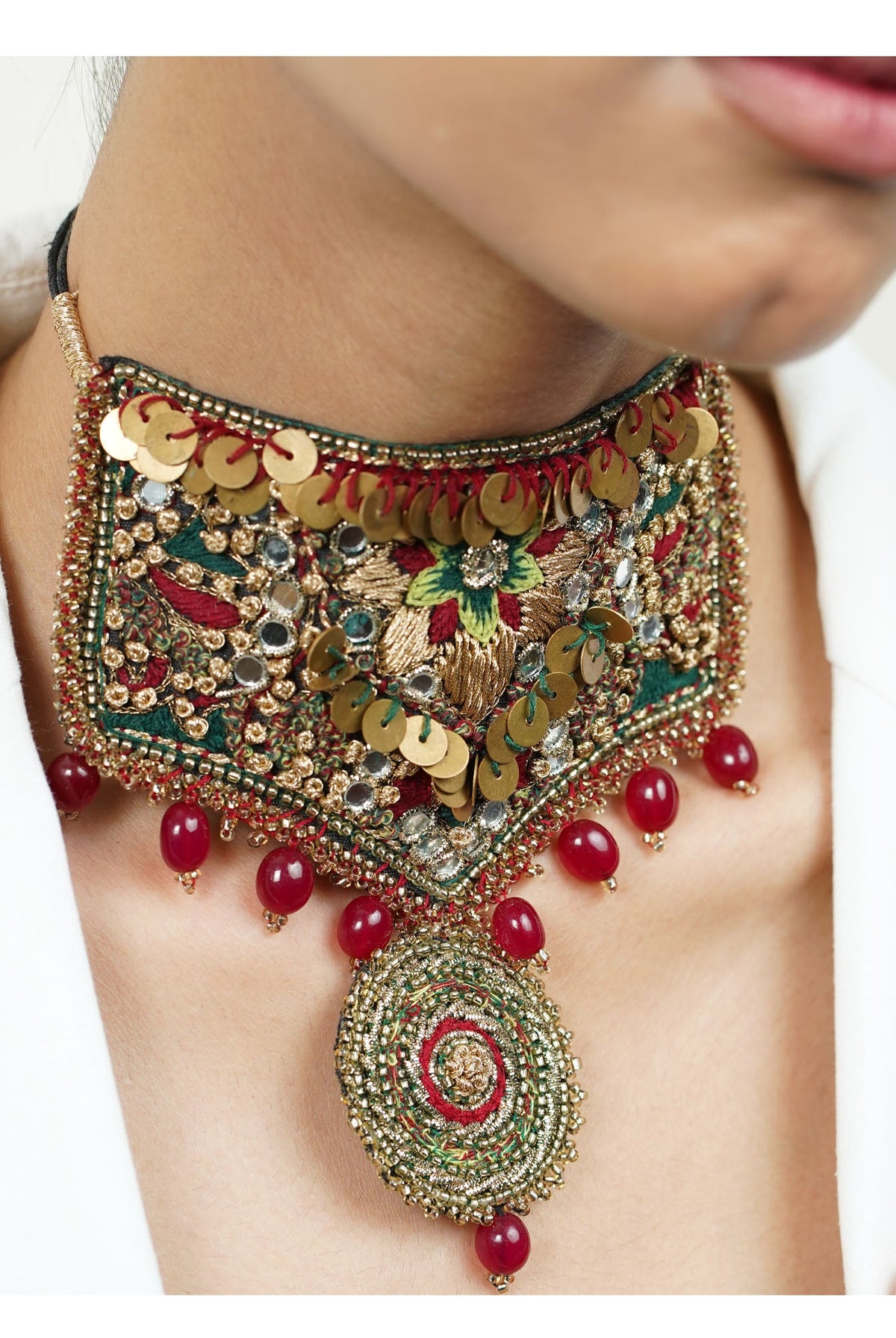 Moirra – Mastani,black and Maroon Statement Choker - CiceroniNeckpieceMoirra