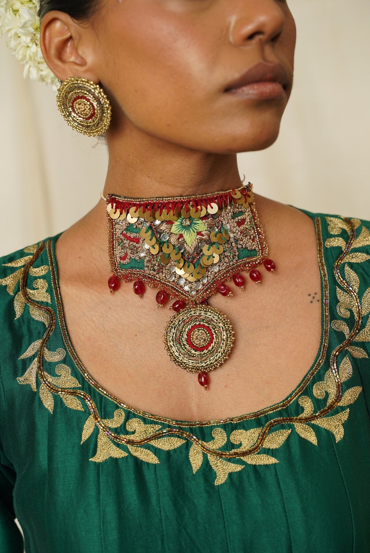 Moirra – Mastani,black and Maroon Statement Choker - CiceroniNeckpieceMoirra