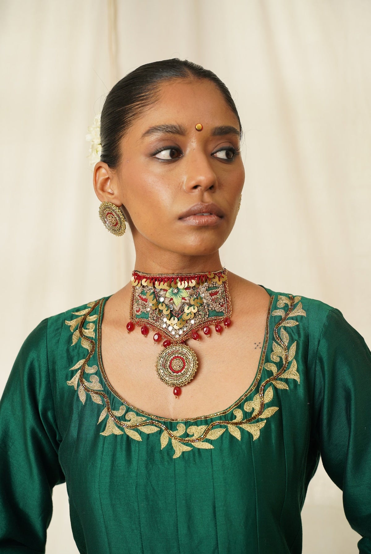 Moirra – Mastani,black and Maroon Statement Choker - CiceroniNeckpieceMoirra