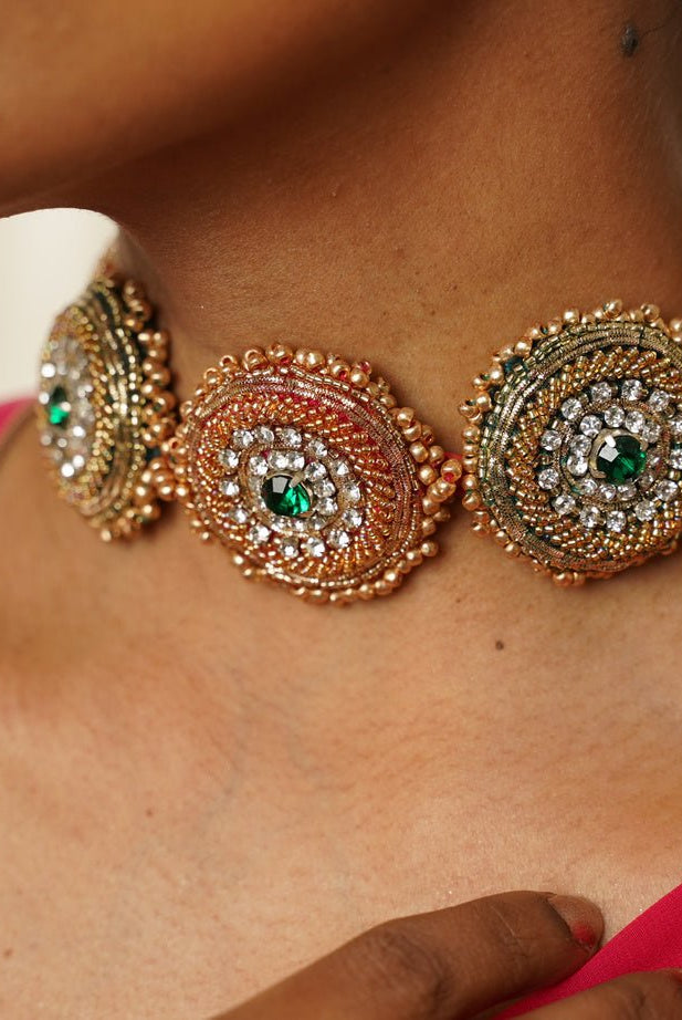 Moirra-Maya, Magenta and Emerald Green Choker - CiceroniNeckpieceMoirra