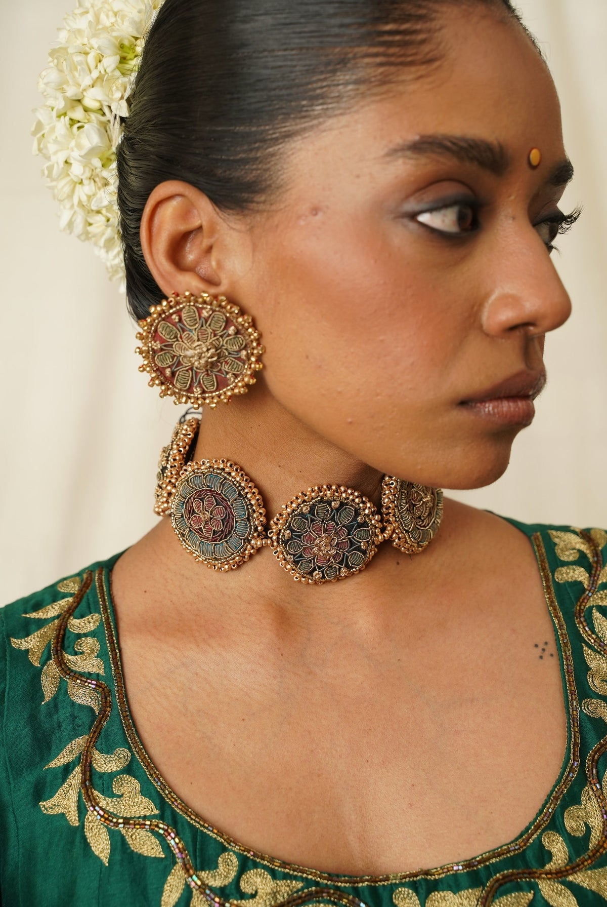 Moirra – Meerabai Maroon and Gold Choker - CiceroniNeckpieceMoirra