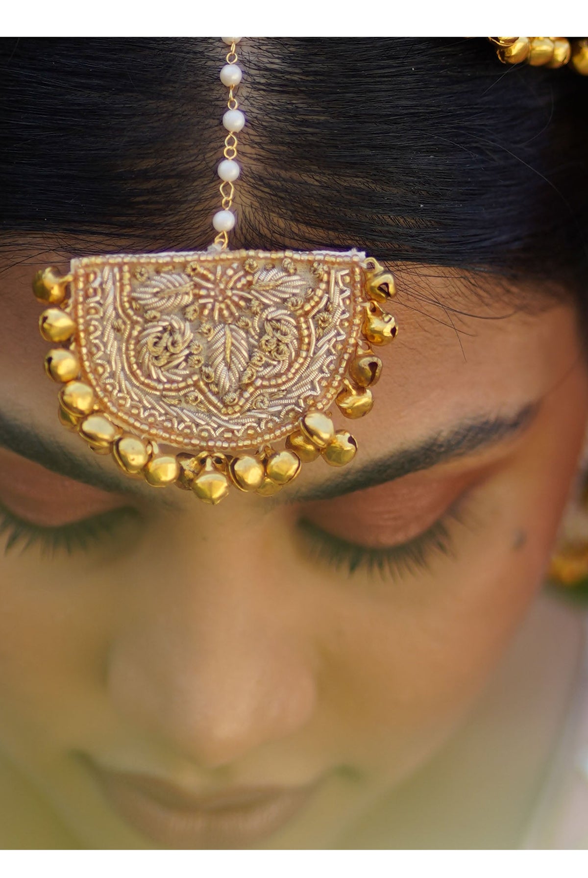 Moirra – Sundari Creame and Gold Maangtika - CiceroniHair AccessoriesMoirra