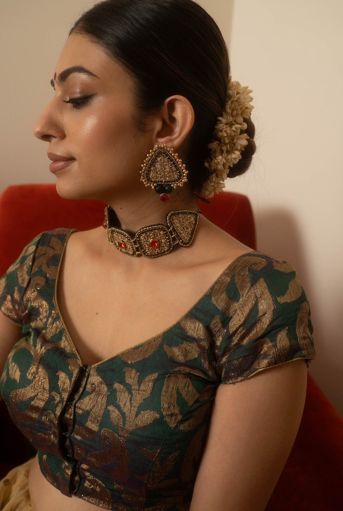 Moirra – Urmila Black and Gold Triangle Shape Studs - CiceroniEarringsMoirra