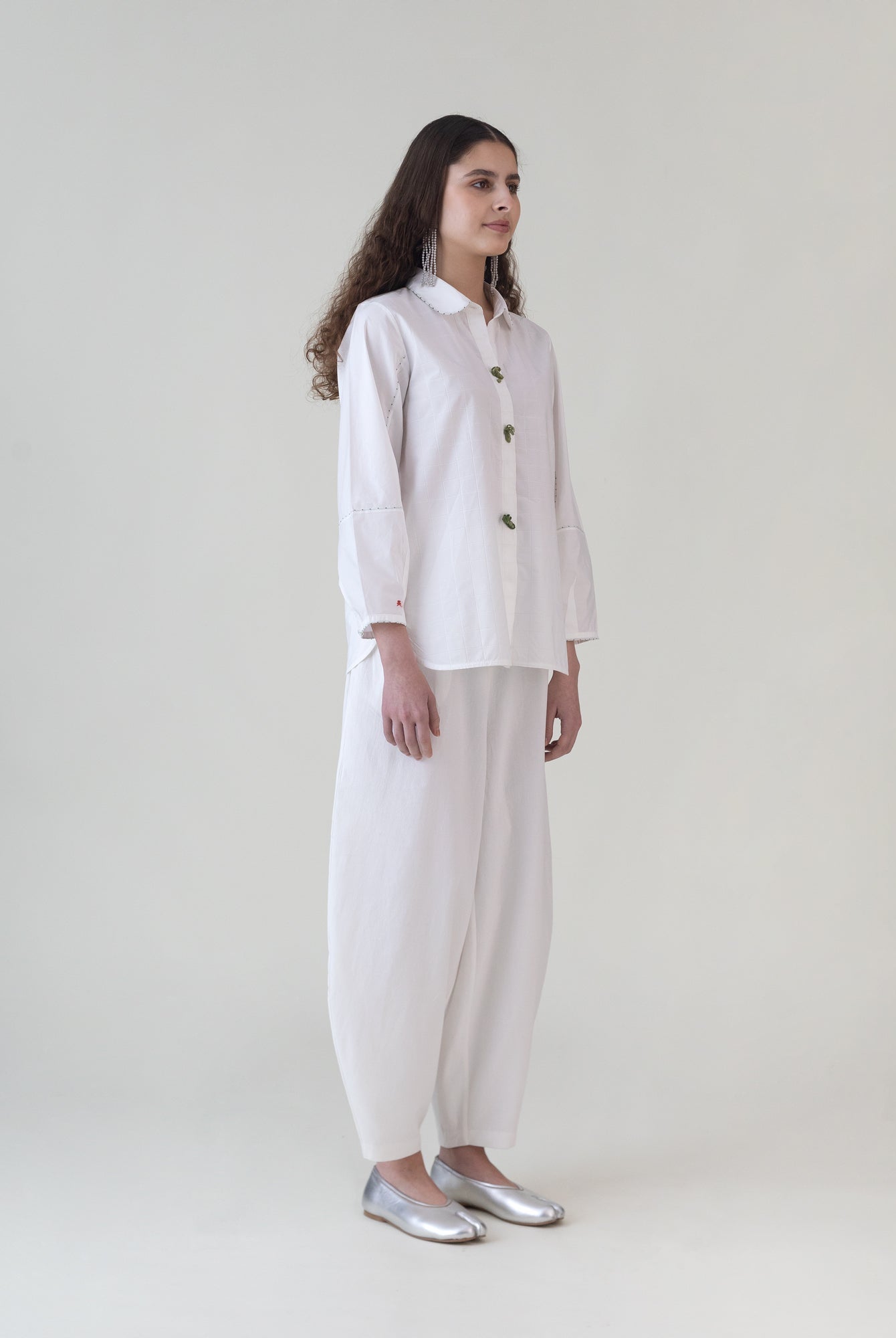 Momoiro White Shirt - CiceroniWomen ShirtsShades of India