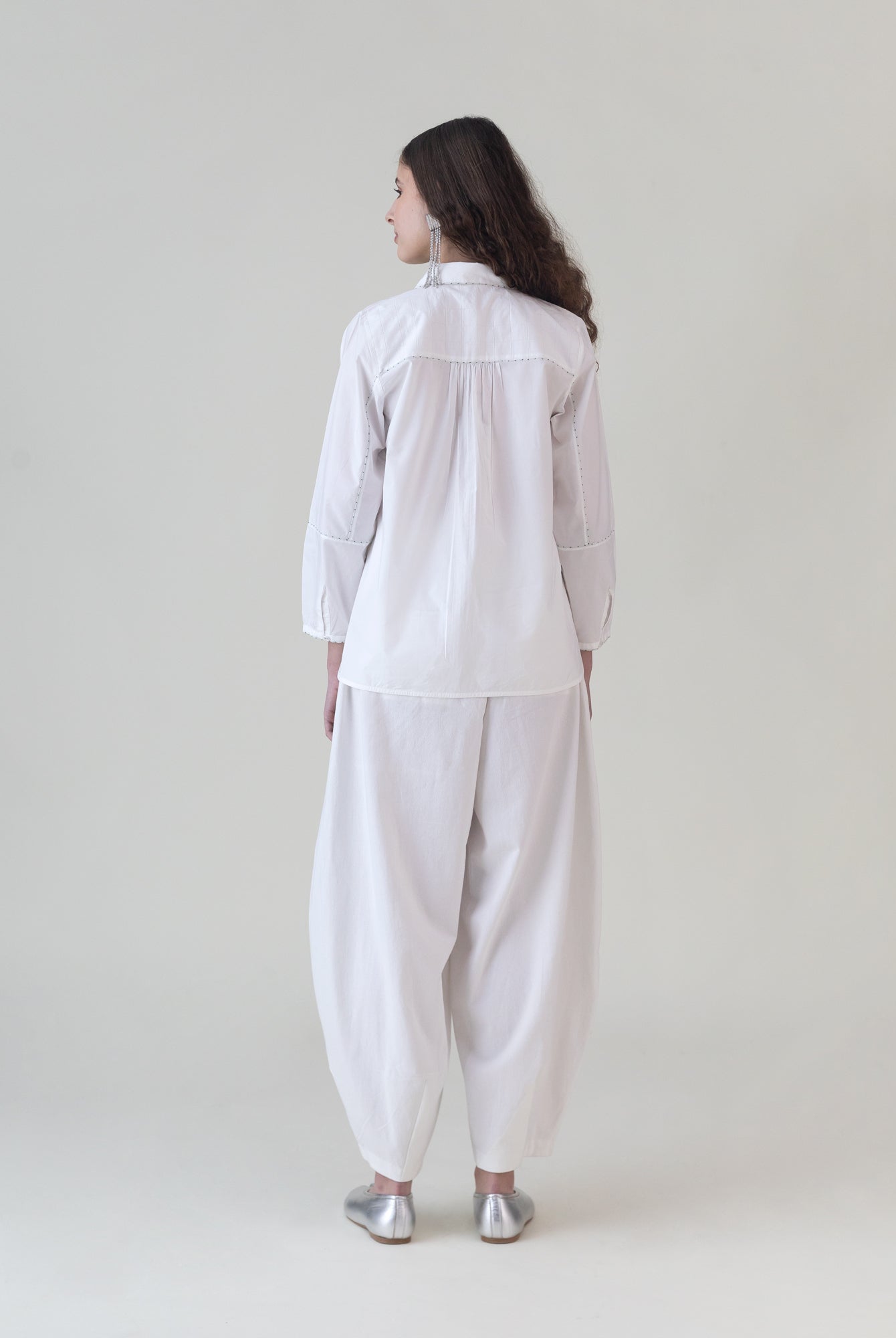 Momoiro White Shirt - CiceroniWomen ShirtsShades of India