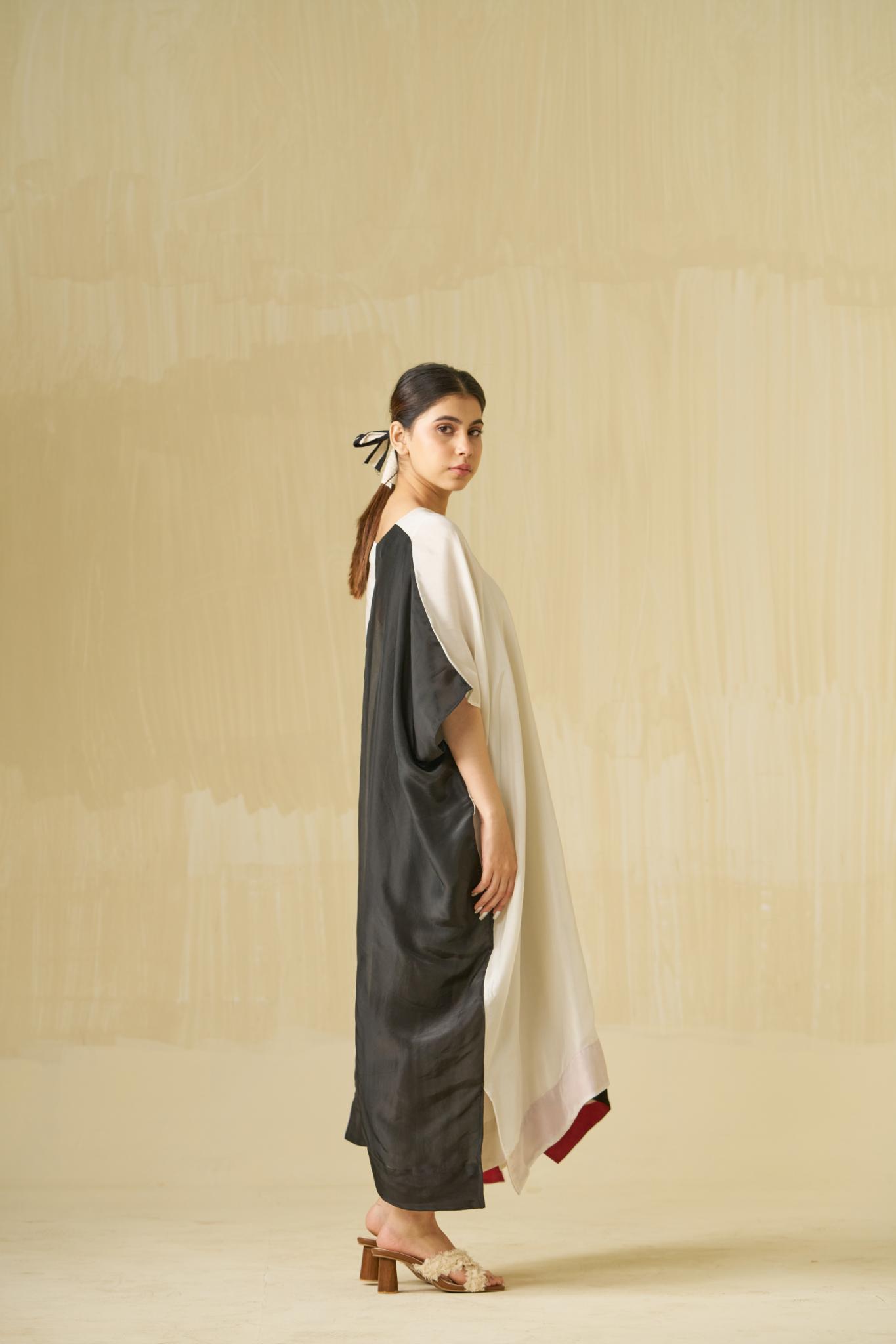 Moon Dress - CiceroniDressesStoique