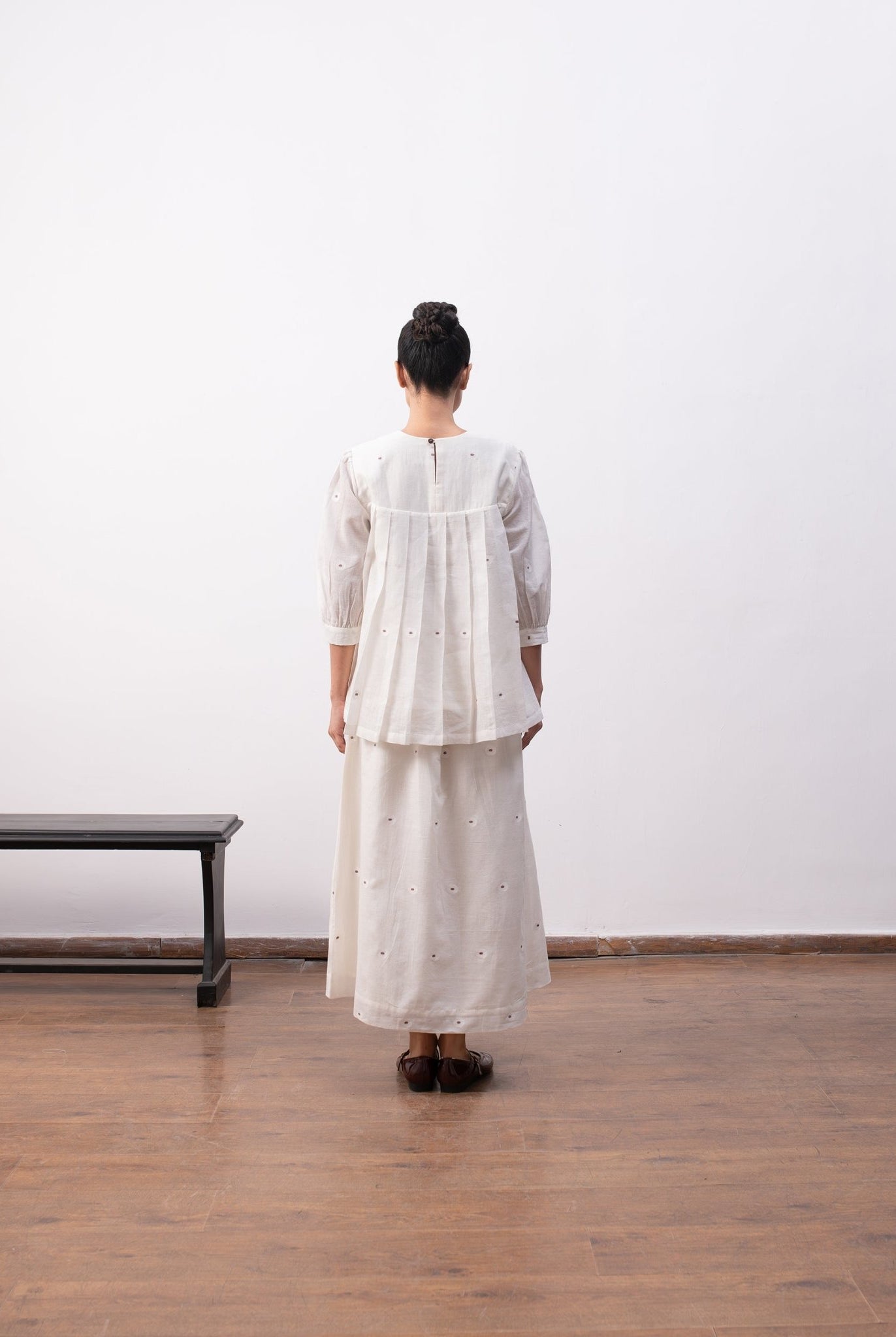 Morisot Jamdani Co - ord - Soft White - CiceroniSkirt SetHiranya