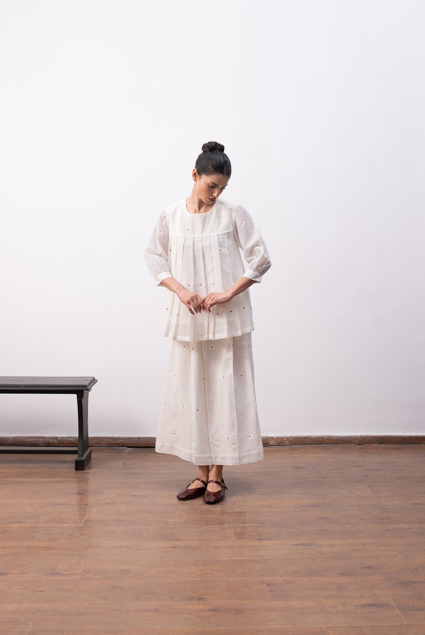 Morisot Jamdani Co - ord - Soft White - CiceroniSkirt SetHiranya