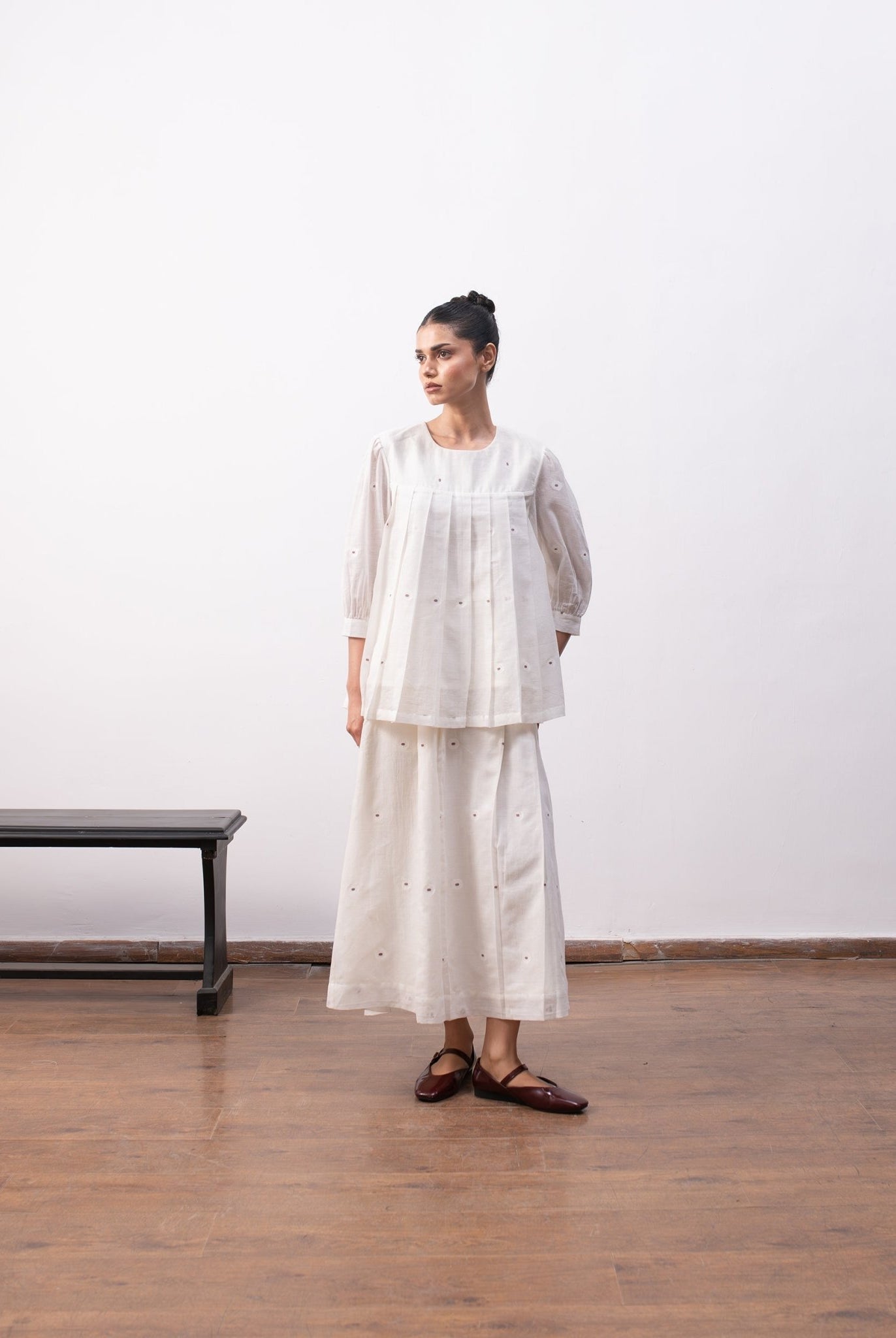 Morisot Jamdani Co - ord - Soft White - CiceroniSkirt SetHiranya