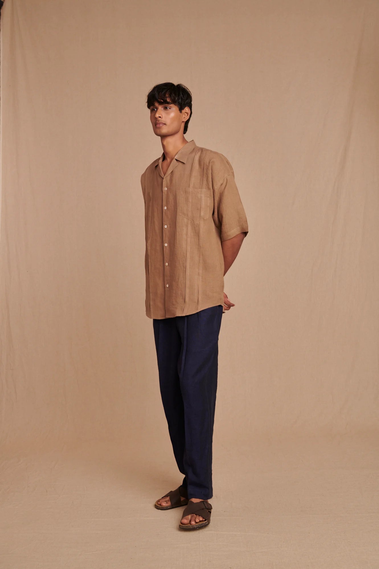 Mousse Linen Men's Pleated Camp Collar Shirt - CiceroniShirtsSaphed