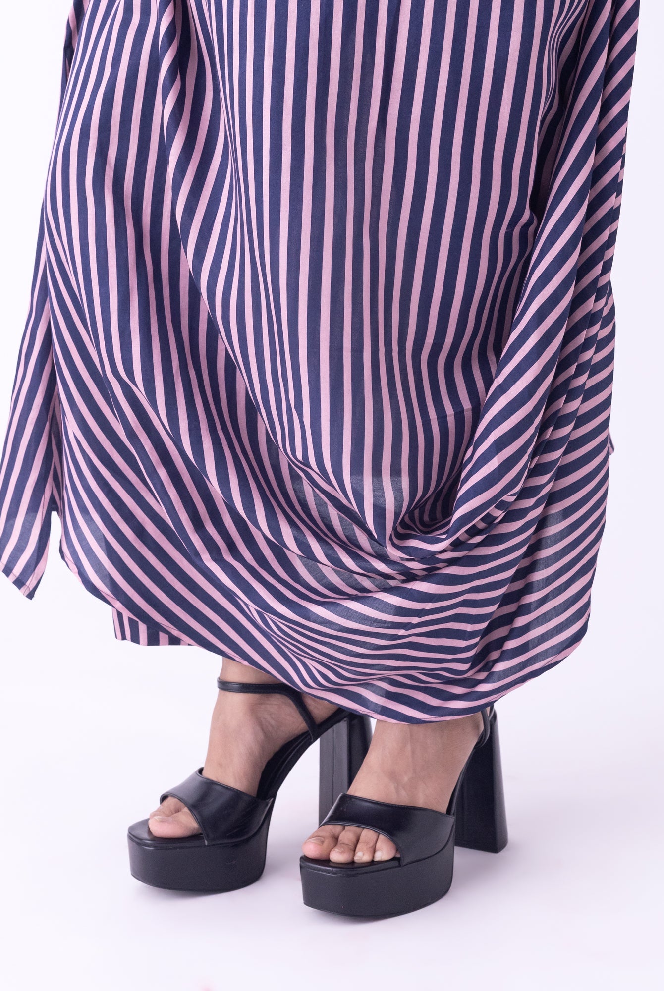 Mrinala Kaftan - CiceroniKaftanShades of India
