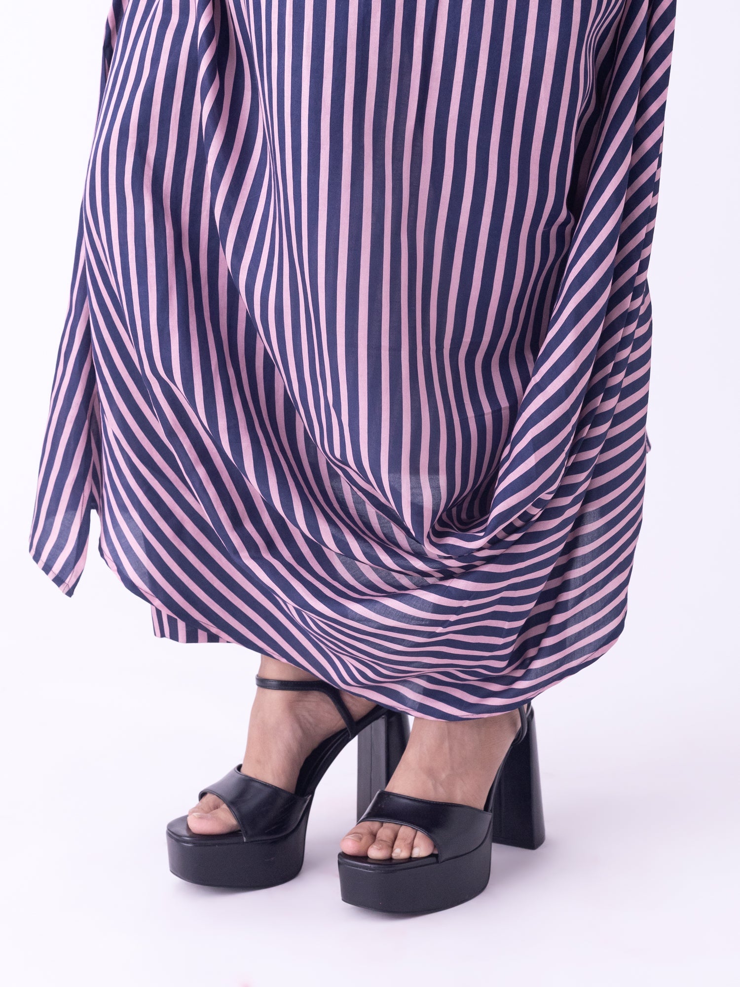 Mrinala Kaftan - CiceroniKaftanShades of India
